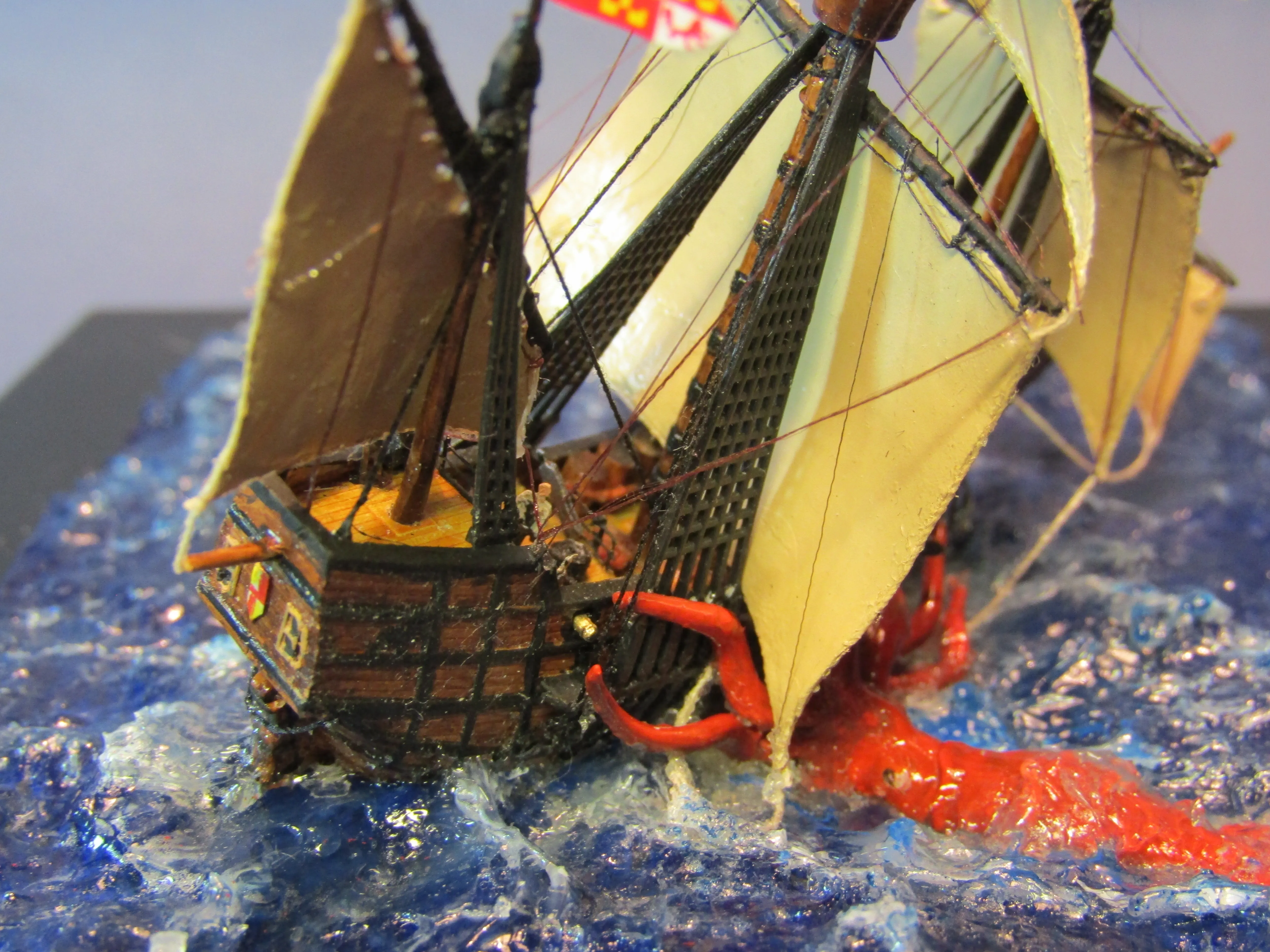 Модель корабля Каракка “Santa Maria” и Кракен - Верфь на Столе