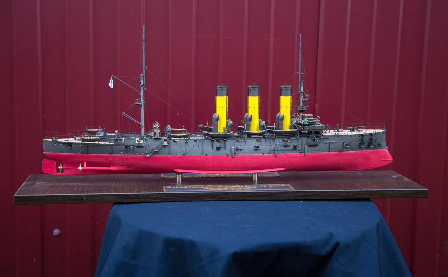 Модель корабля Бронепалубный крейсер I-го ранга "АВРОРА" - Верфь на Столе