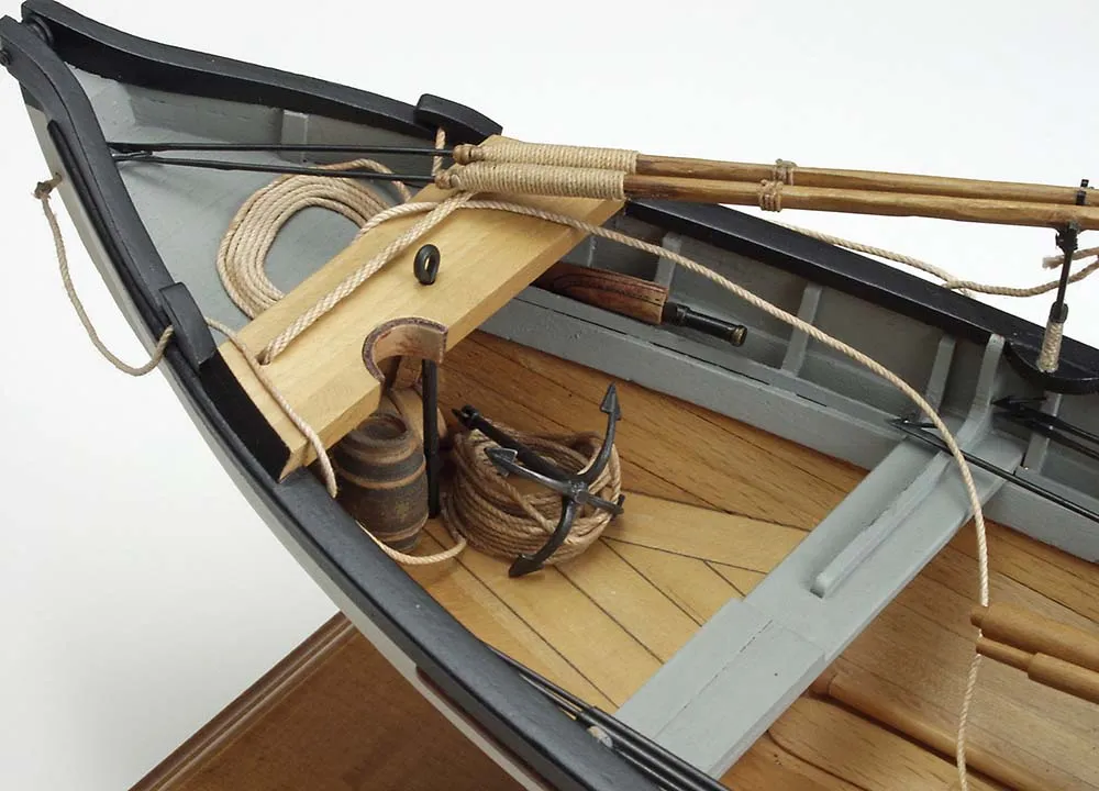 Китобойный Вельбот (Whaleboat) + (Полный набор инструментов, клея и краски) Китобойный Вельбот (Whaleboat) + (Полный набор инструментов, клея и краски)