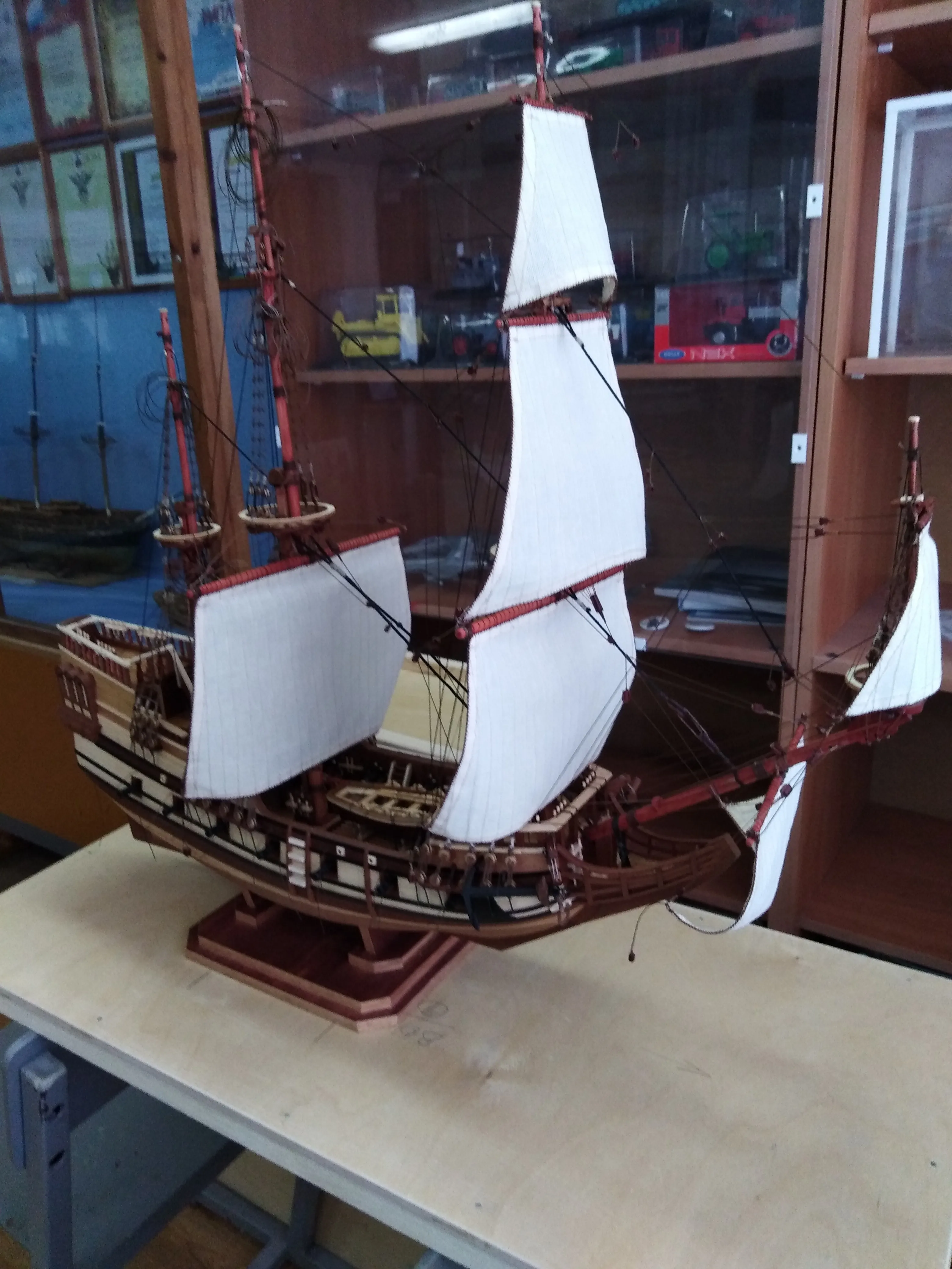 Модель корабля Галеон «HEEMSKERK»  - Верфь на Столе