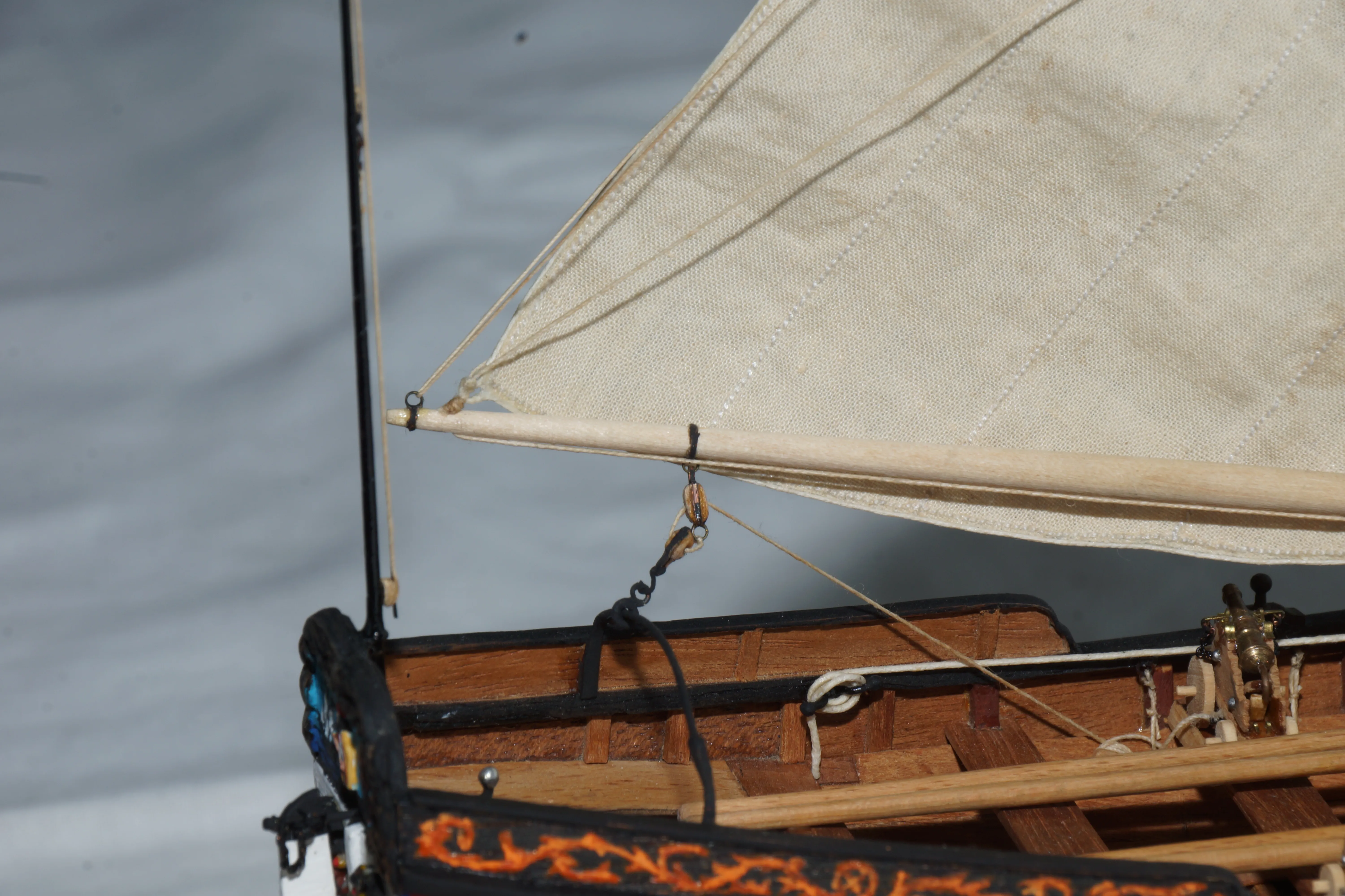 Модель корабля Ботик Петра Первого - Верфь на Столе