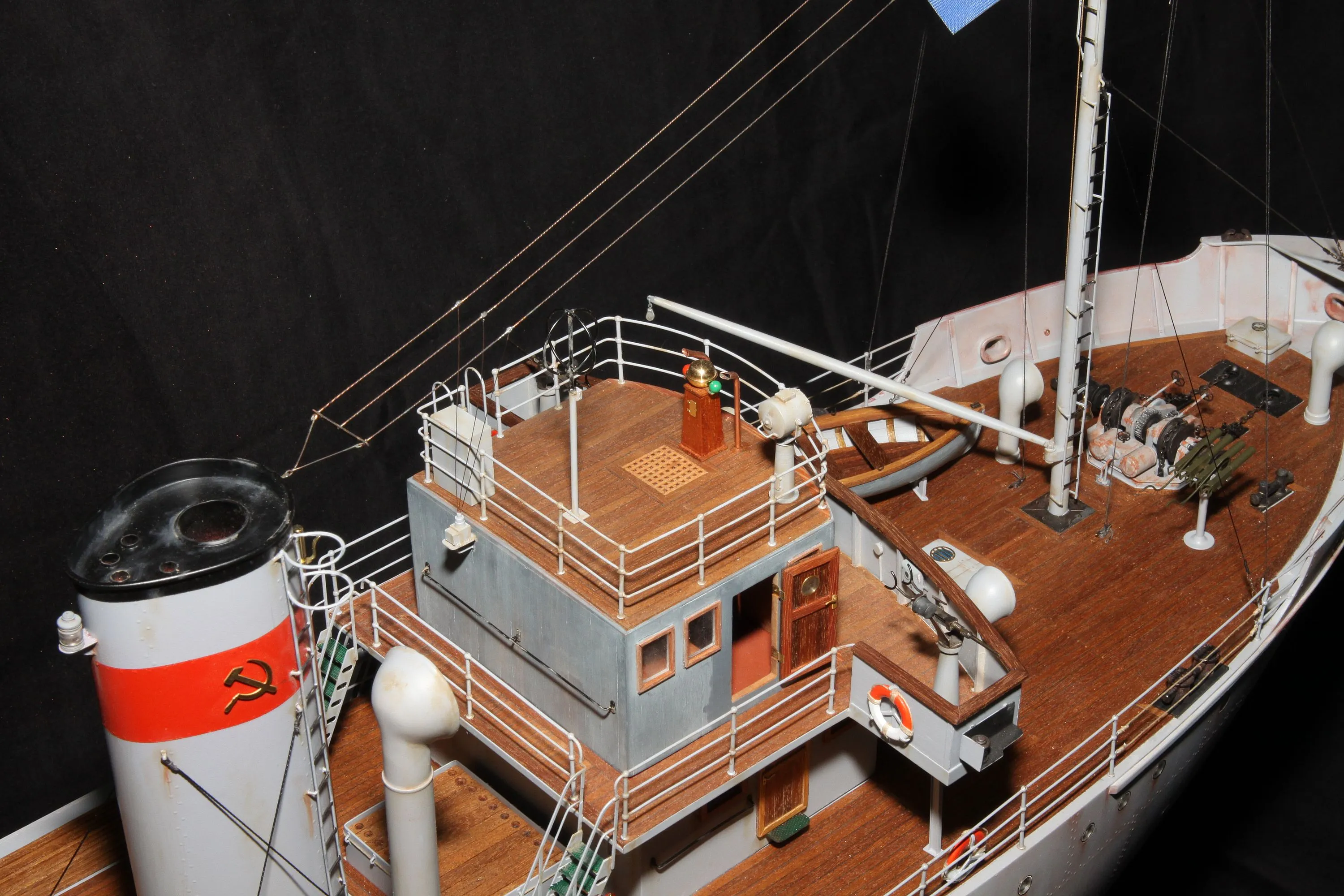 Модель корабля Буксир-спасатель "Шквал" 1943г. - Верфь на Столе