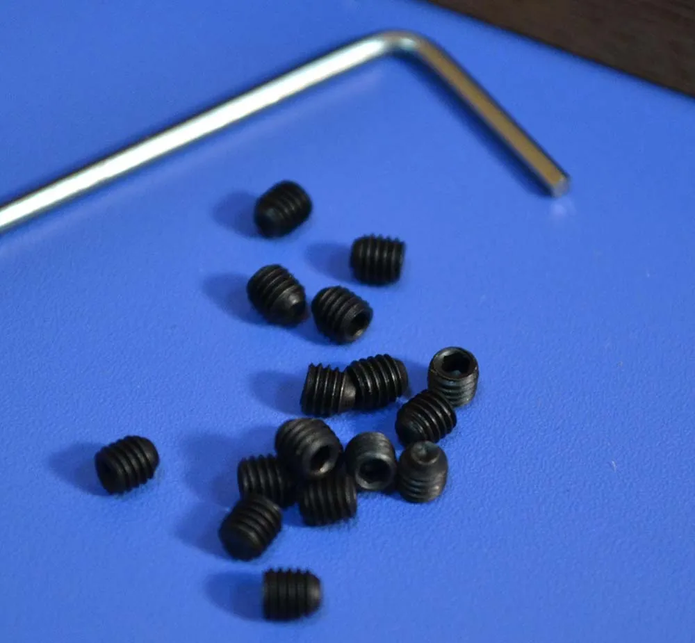 Винт фиксирующий под шестигранник, М3, 5 шт