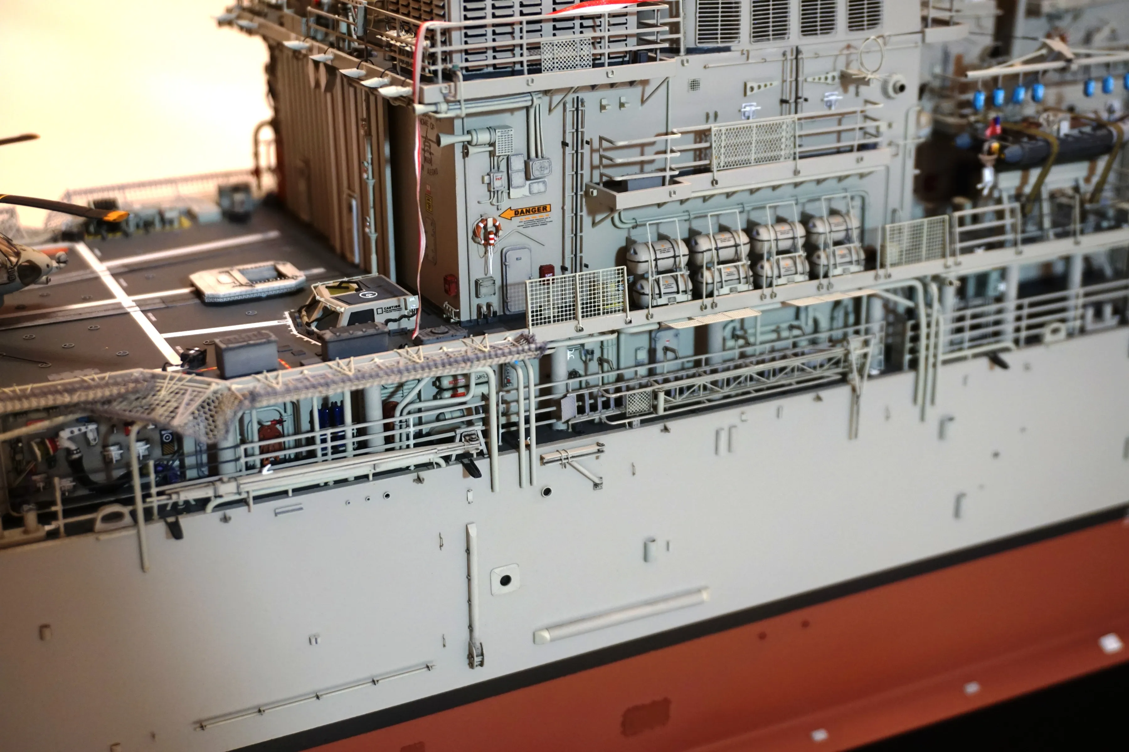 Модель корабля USS Vincennes (CG-49) - Верфь на Столе