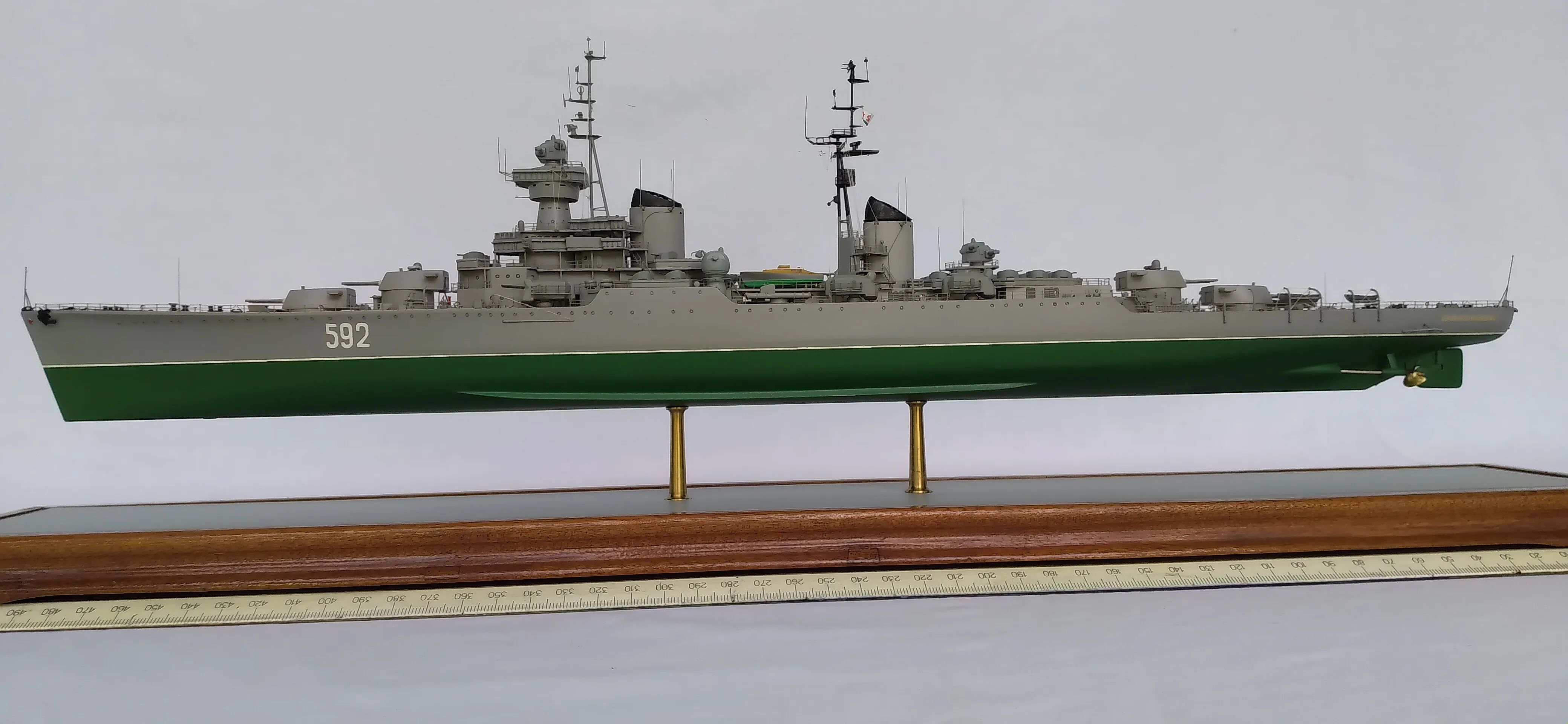 Модель корабля Артиллерийский крейсер "Адмирал Нахимов" - Верфь на Столе