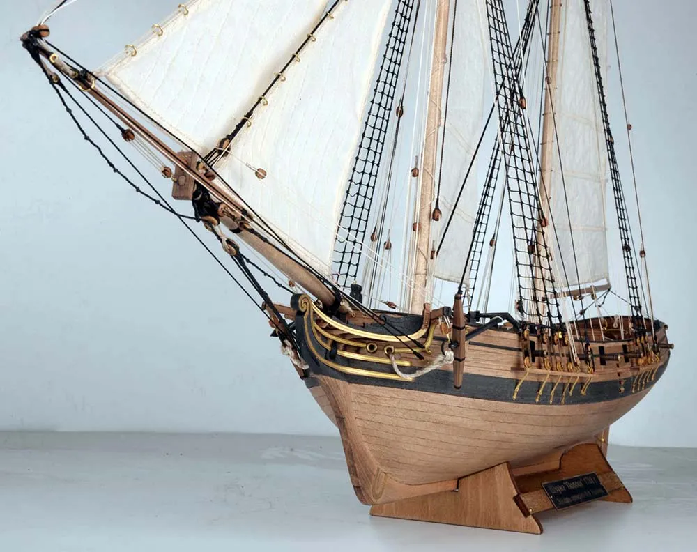 Шхуна Полоцк улучшенная + (Премиум комплект декора и инструментов)