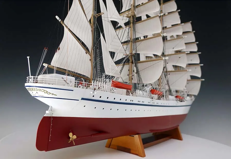деревянная модель парусника Nippon Maru