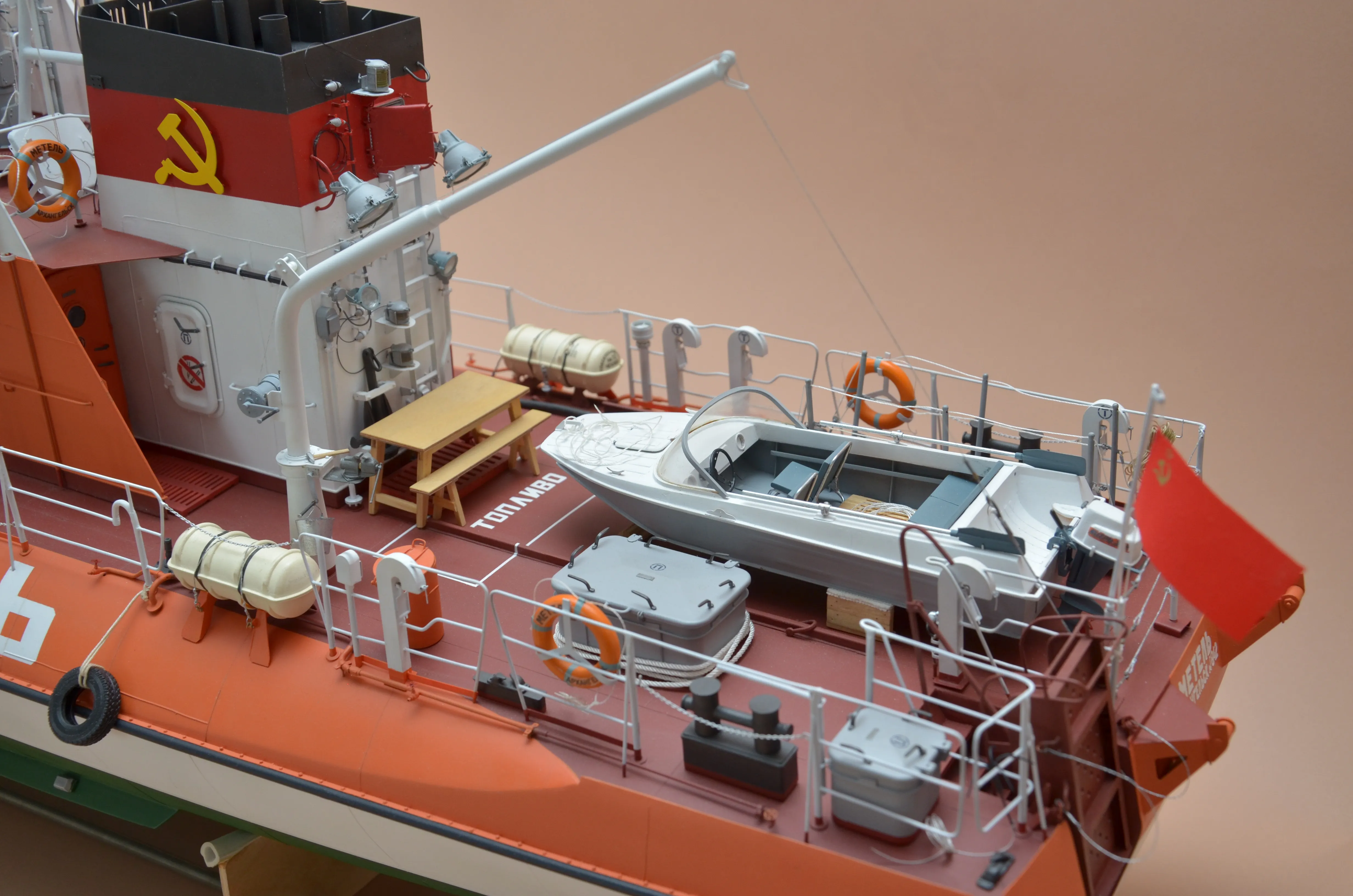 Модель корабля Всепогодный спасательный катер (ВСК) "МЕТЕЛЬ", пр. 1458 - Верфь на Столе