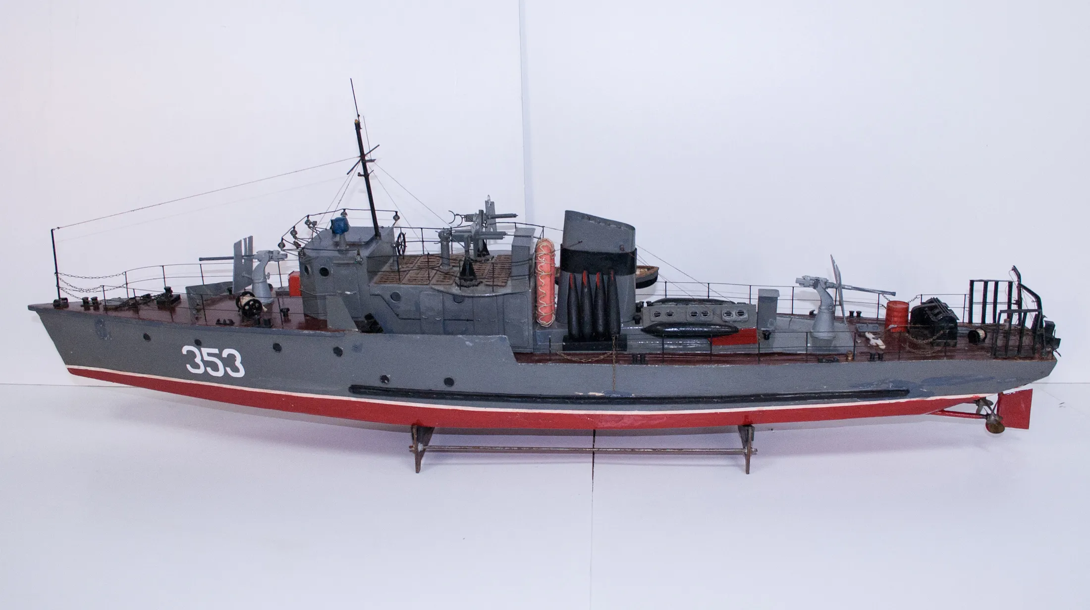 Модель корабля Морской катер-тральщик - Верфь на Столе