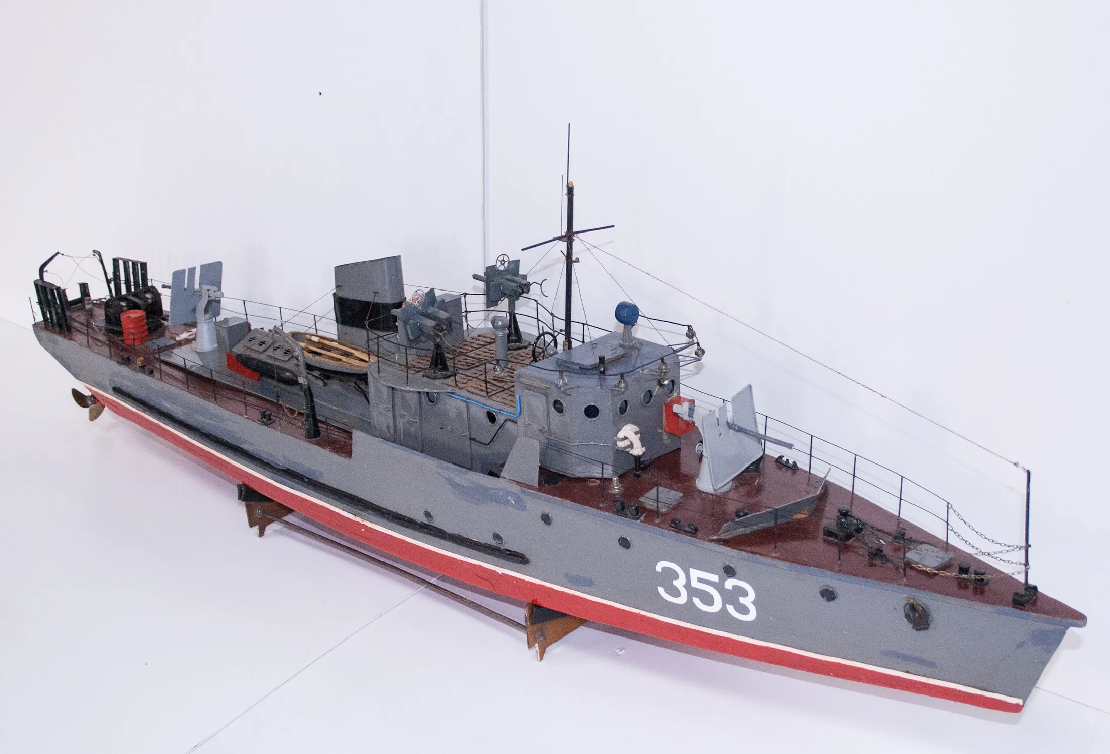 Модель корабля Морской катер-тральщик - Верфь на Столе