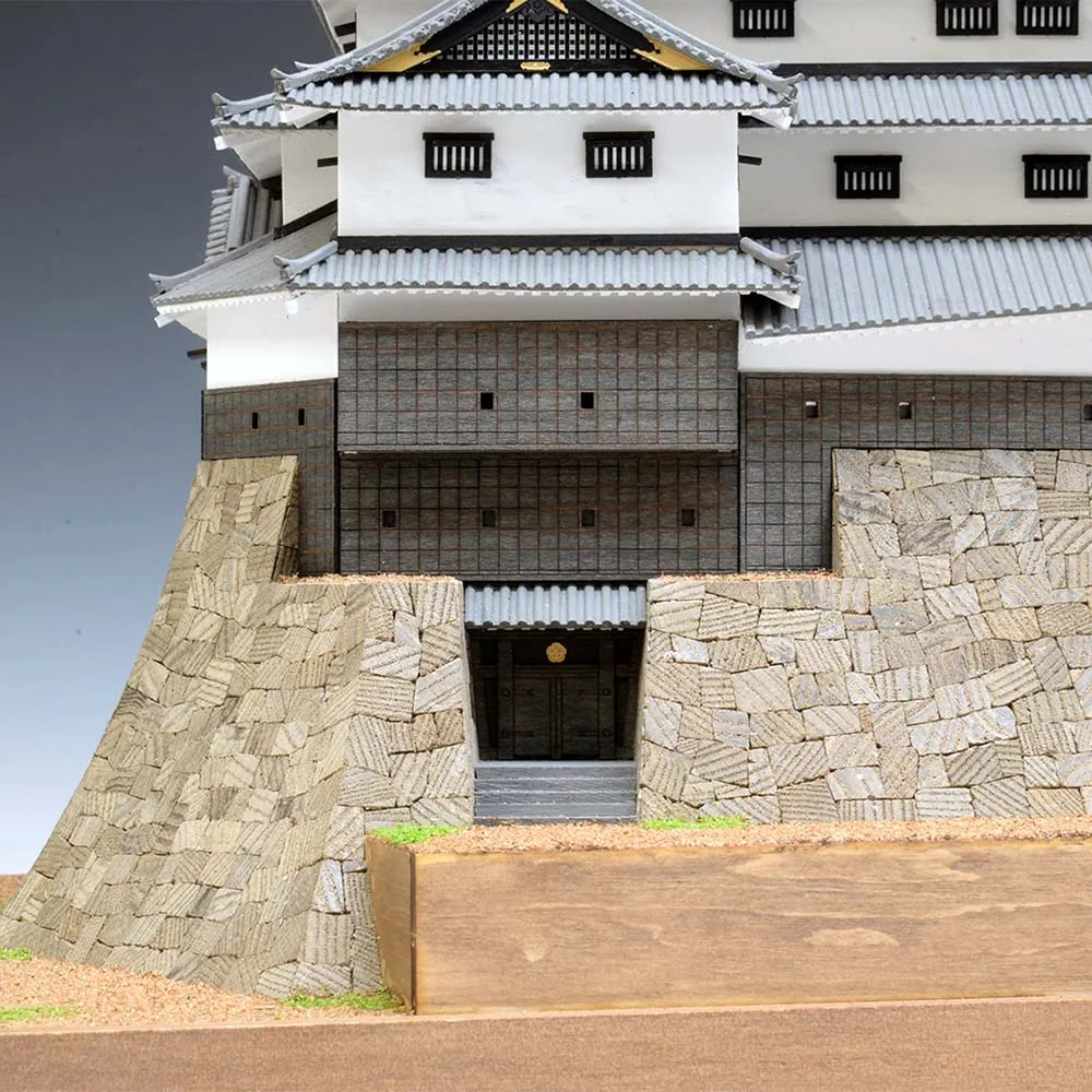 Замок Azuchi (улучшенная версия) Замок Azuchi (улучшенная версия)
