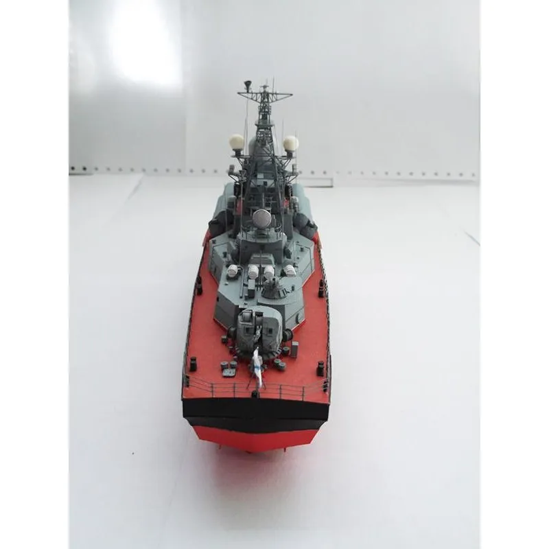 Модель из картона малый ракетный корабль "Мираж", СССР 1987 г Модель из картона малый ракетный корабль "Мираж", СССР 1987 г