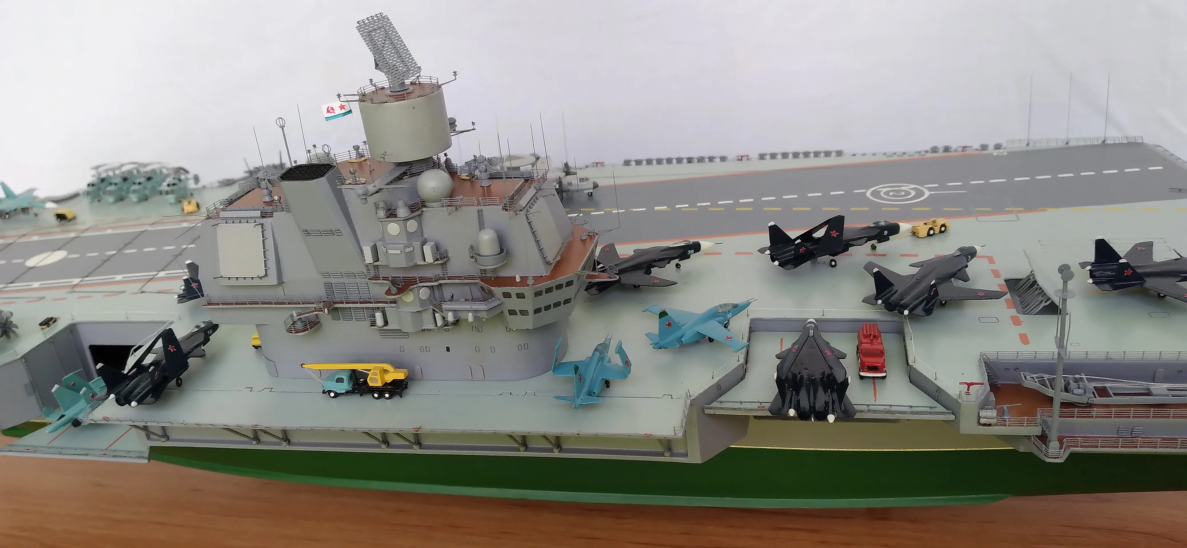 Модель корабля Авианесущий крейсер "Ульяновск" - Верфь на Столе