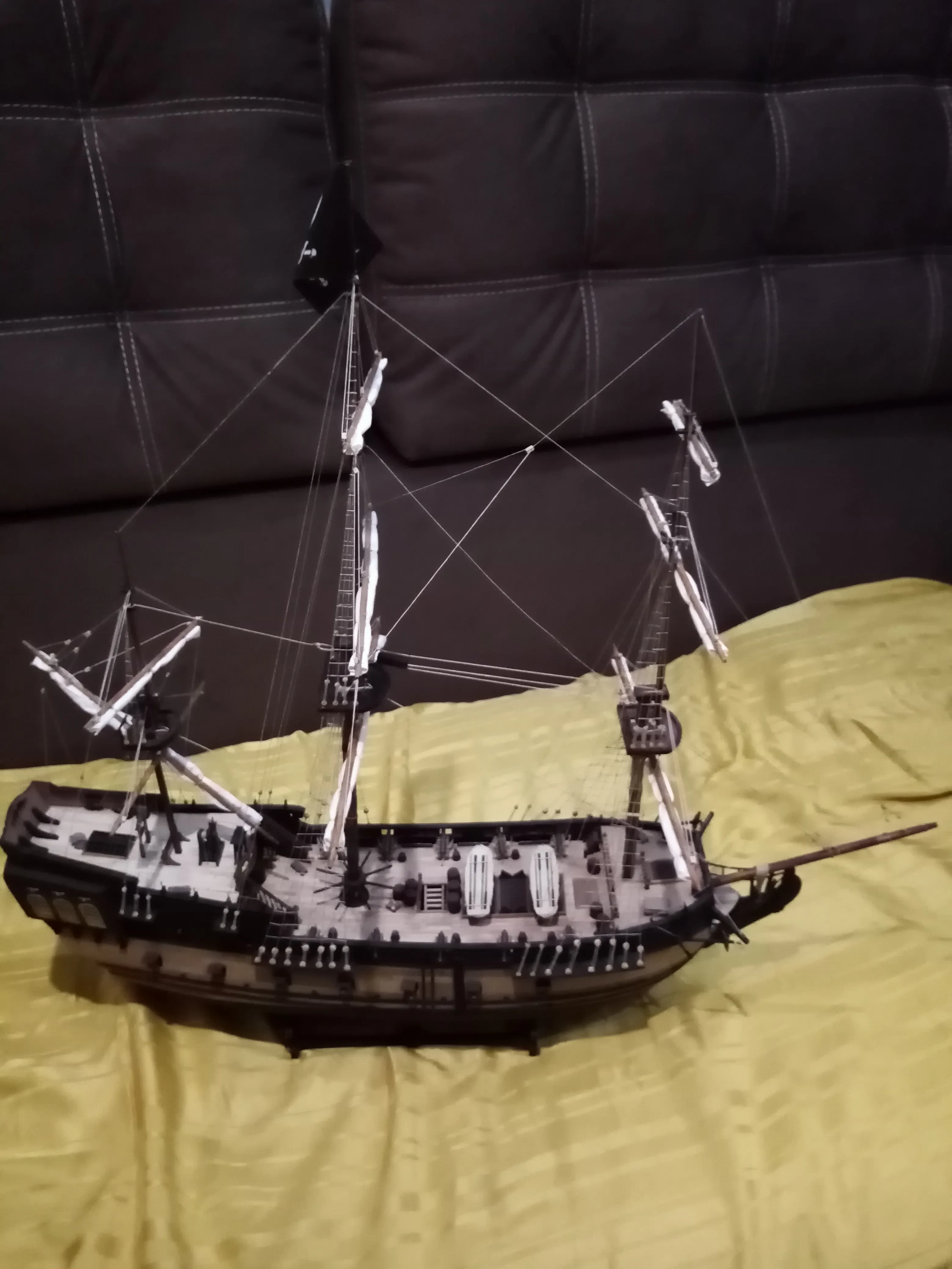 Модель корабля Галеон "Чёрная Жемчужина" - Верфь на Столе