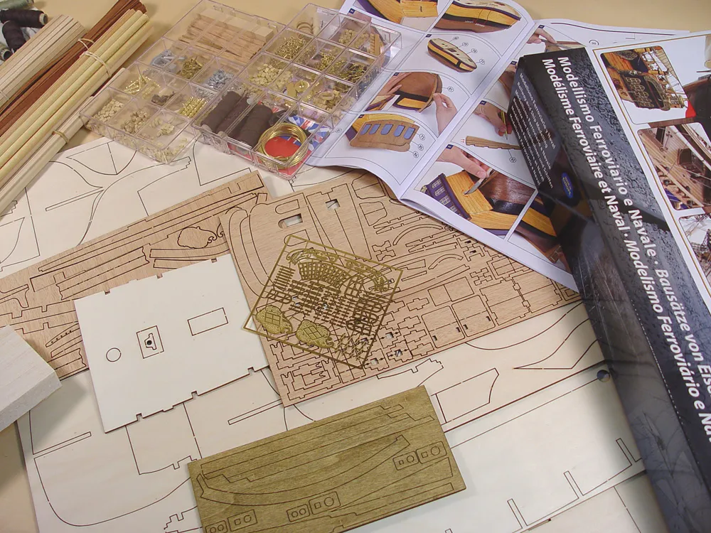 Барк Endeavour + (Полный набор инструментов, клея и краски)