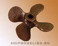 Винт четырехлопастной правый, металл, 30мм