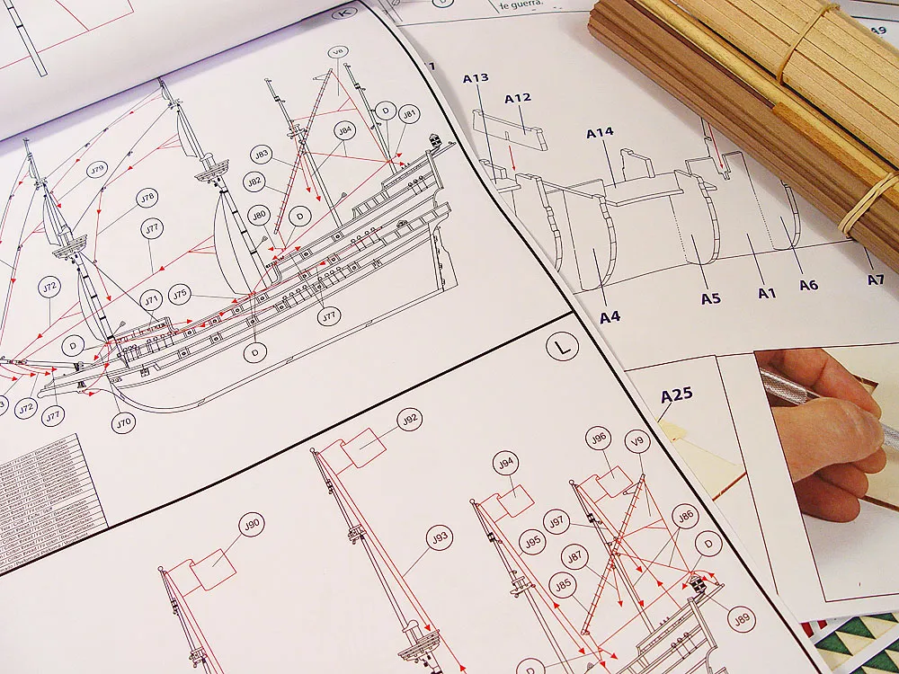HMS Revenge + (Полный набор инструментов, клея и краски) HMS Revenge + (Полный набор инструментов, клея и краски)