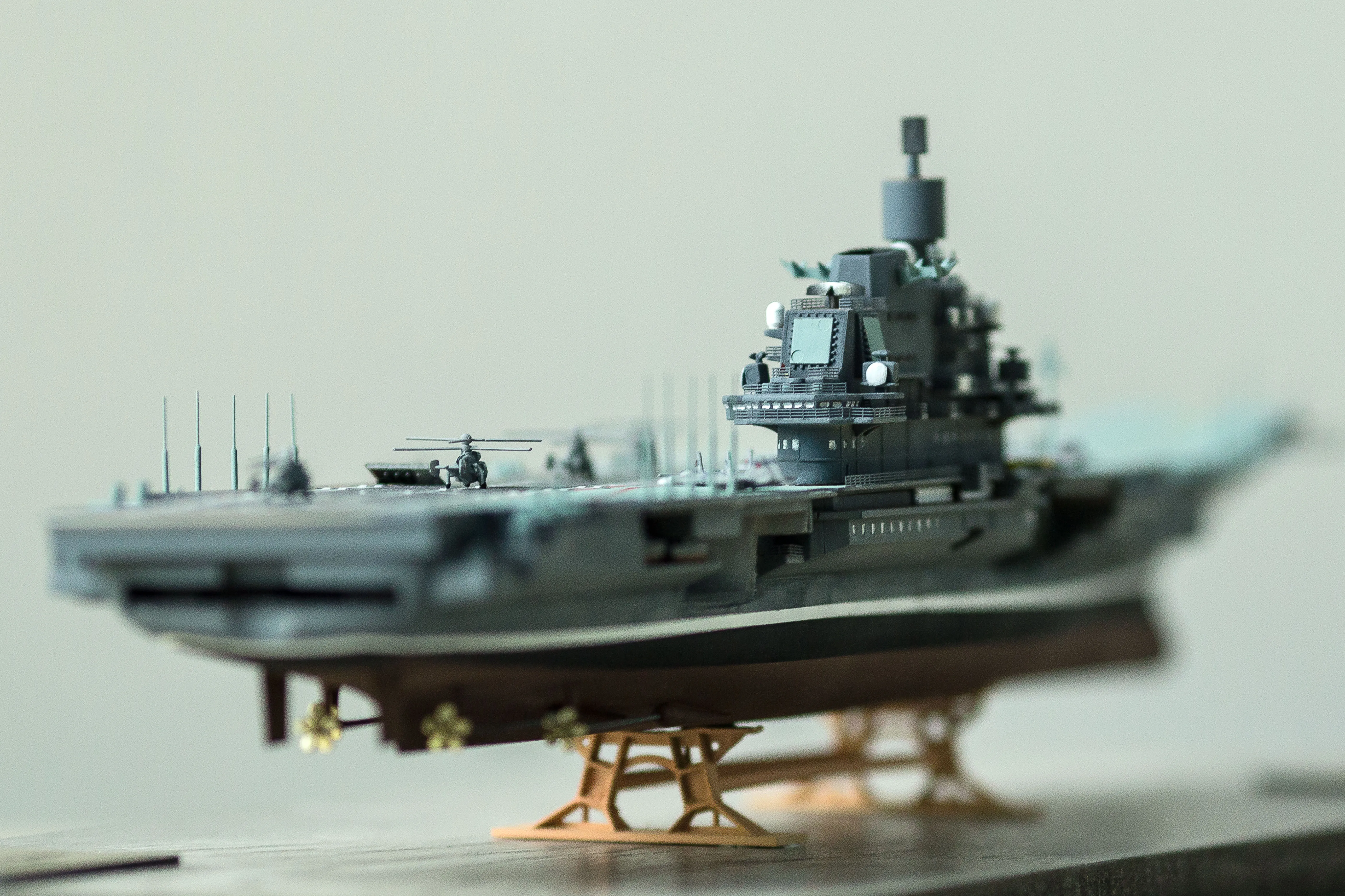 Модель корабля Авианесущий крейсер "Адмирал Кузнецов" - Верфь на Столе