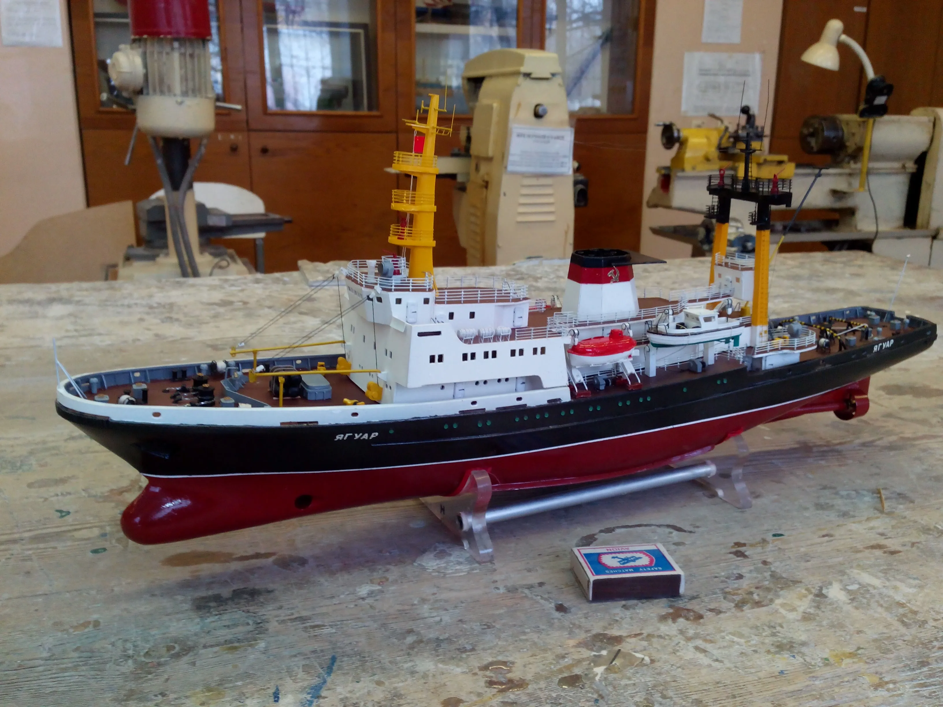 Модель корабля Буксир спасатель типа "Барс" - Верфь на Столе