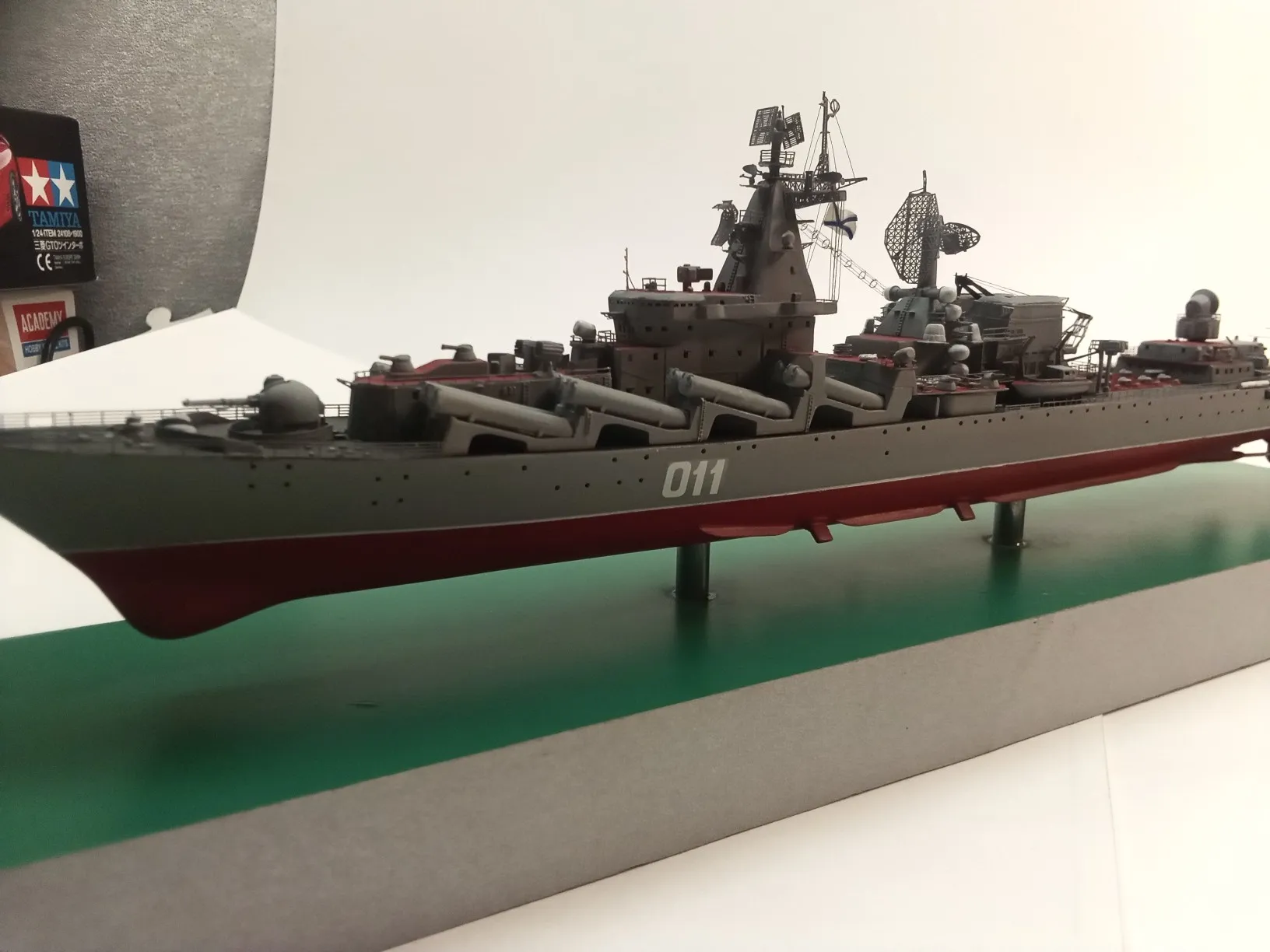 Модель корабля  ГРКР  " Варяг" - Верфь на Столе