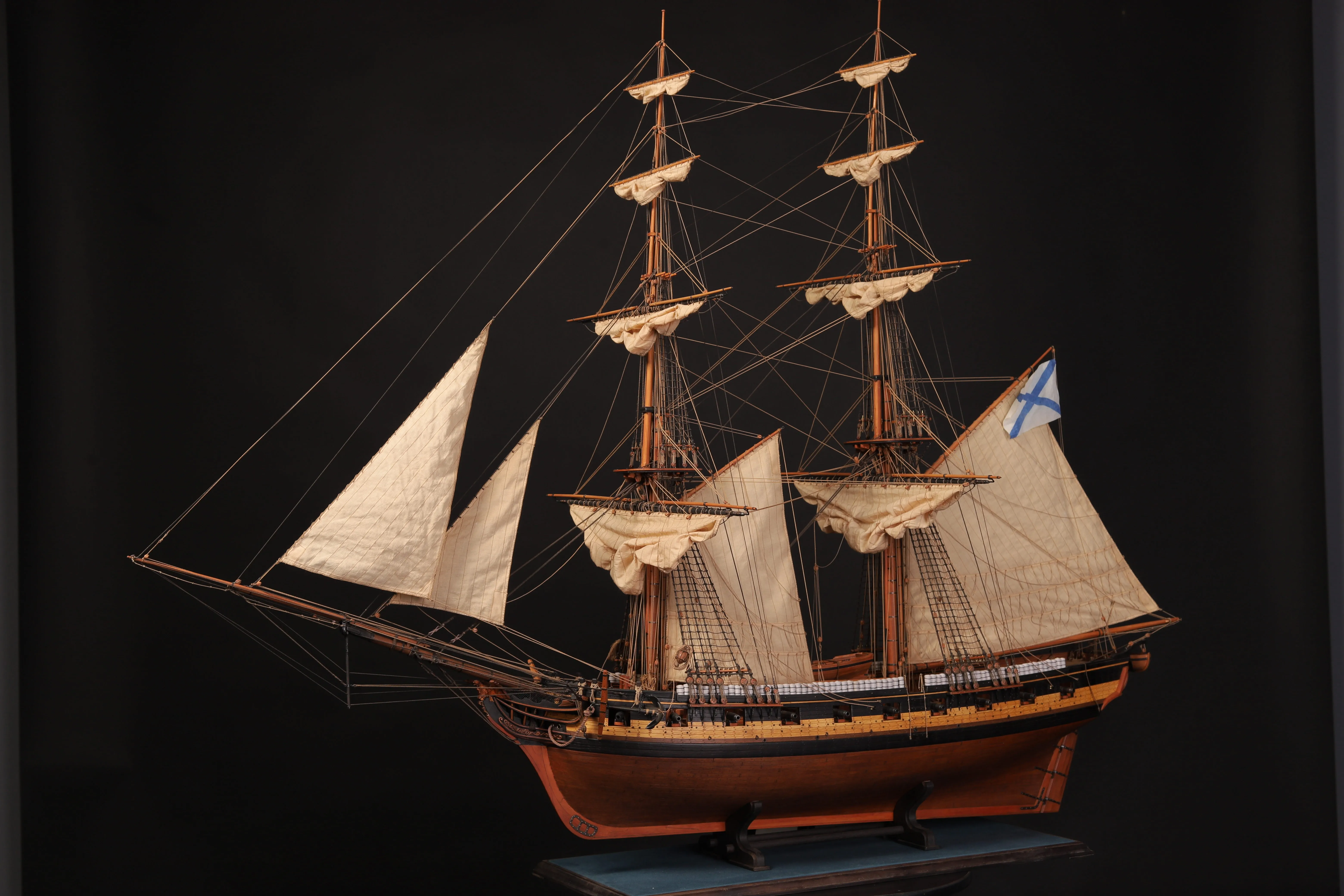 Модель корабля 20-ти пушечный бриг "Парис" - Верфь на Столе