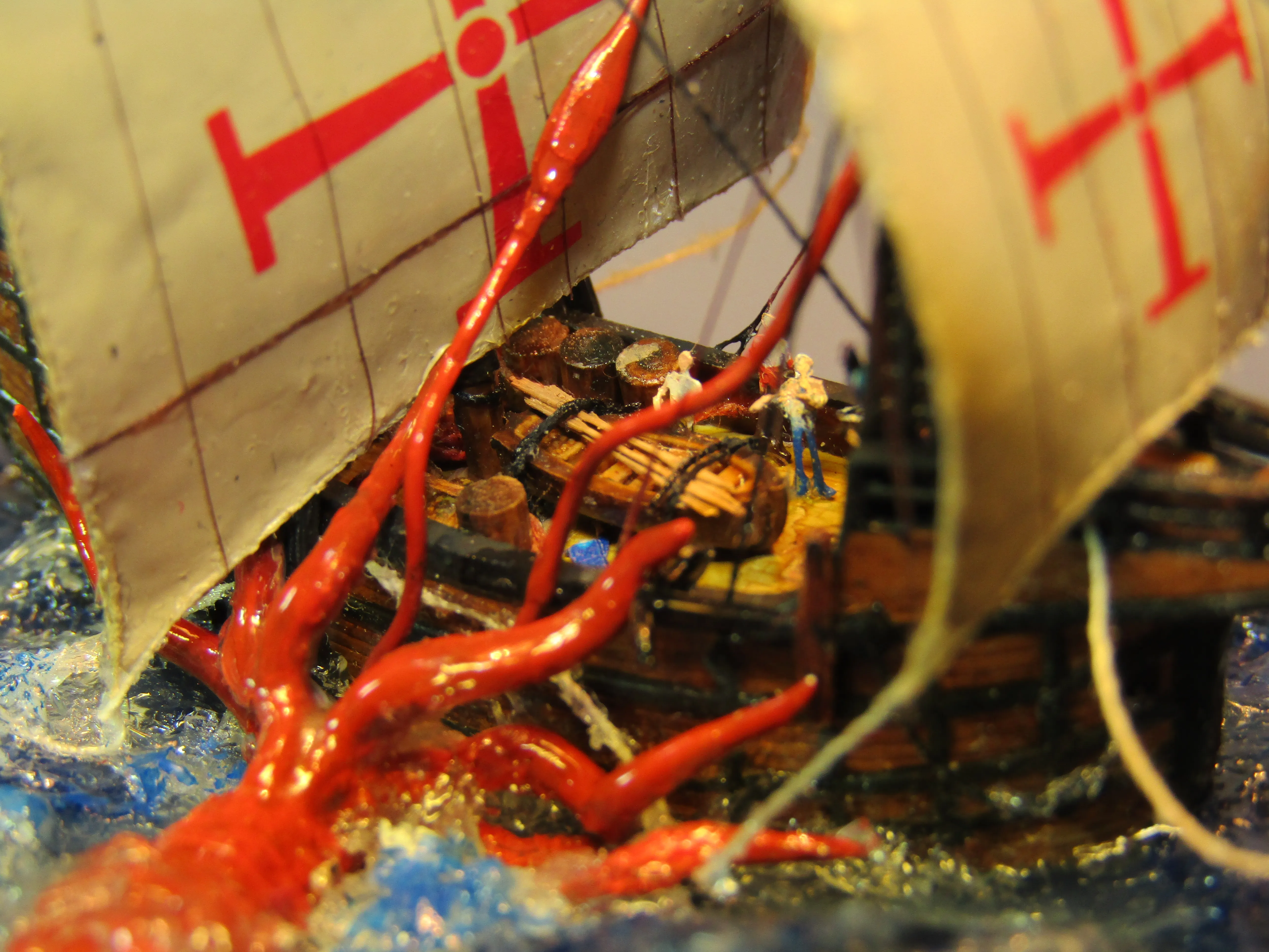 Модель корабля Каракка “Santa Maria” и Кракен - Верфь на Столе