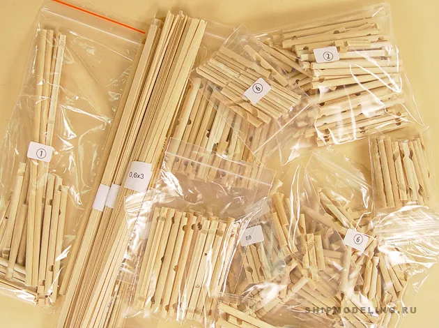 Колокольня, 1600 деталей + (Расширенный набор для сборки) Колокольня, 1600 деталей + (Расширенный набор для сборки)