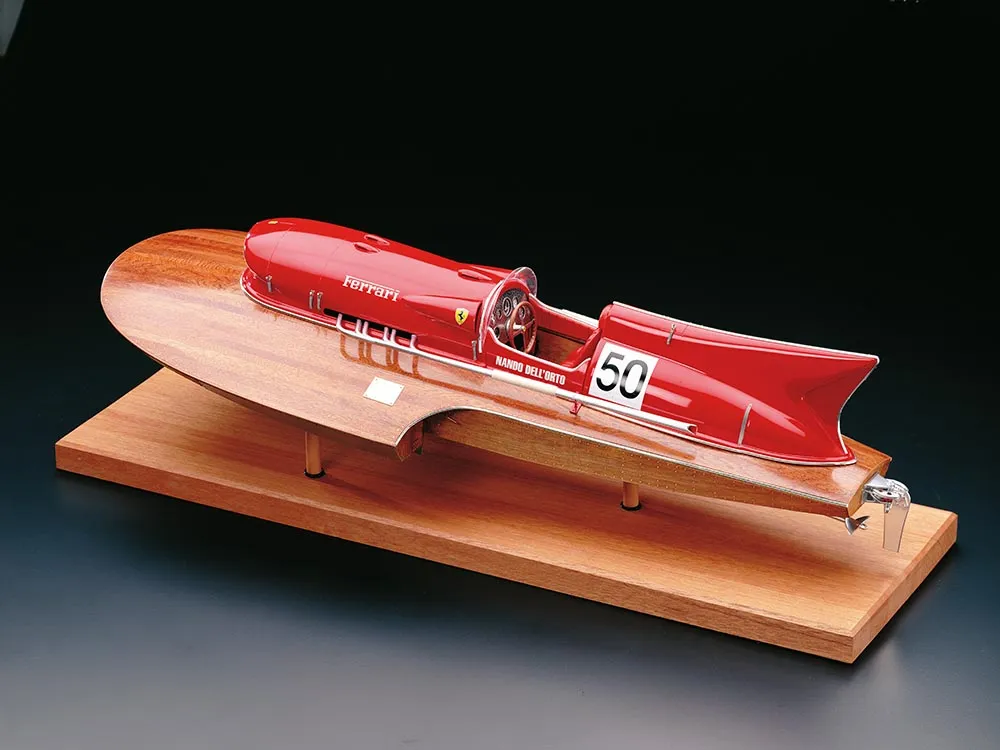 модель катера Ferrari Arno XI Limited Edition