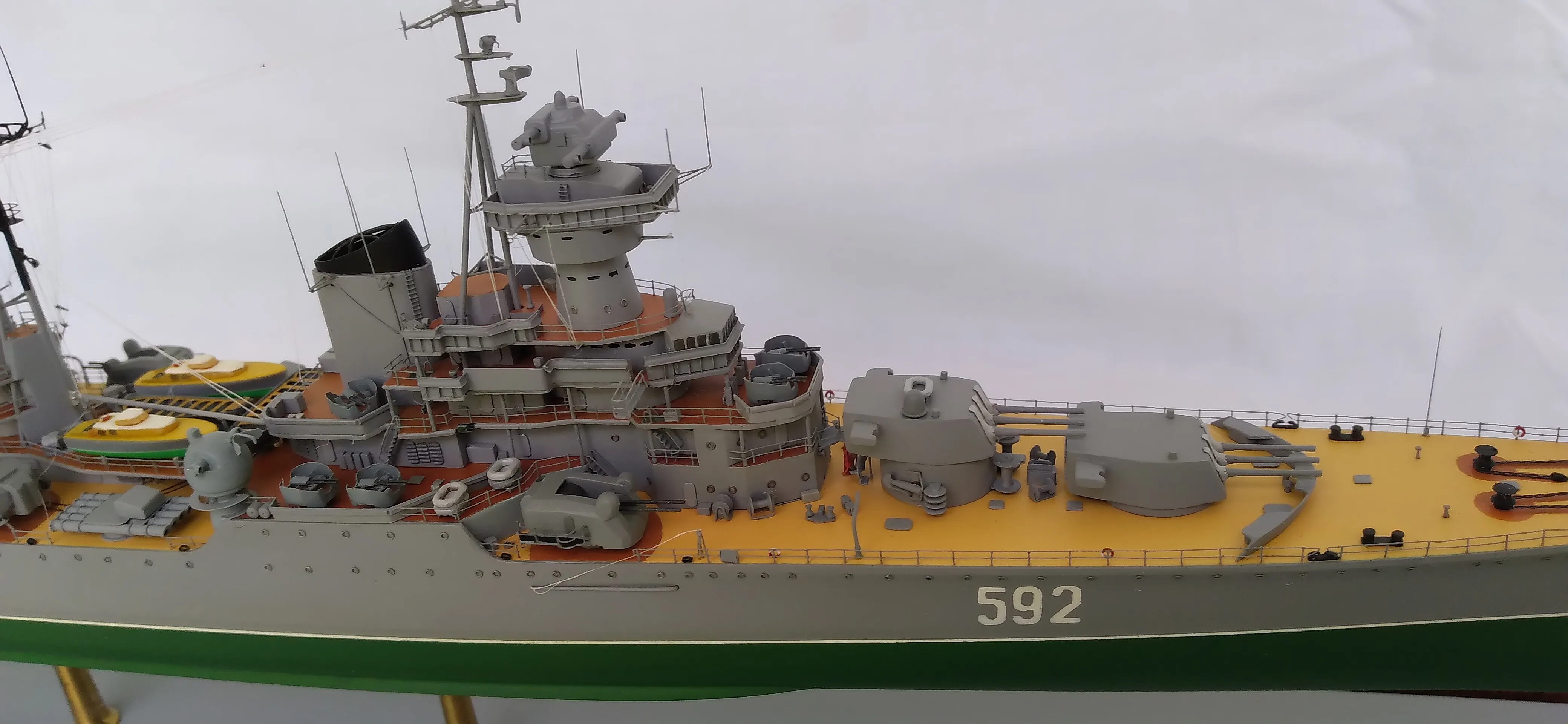 Модель корабля Артиллерийский крейсер "Адмирал Нахимов" - Верфь на Столе