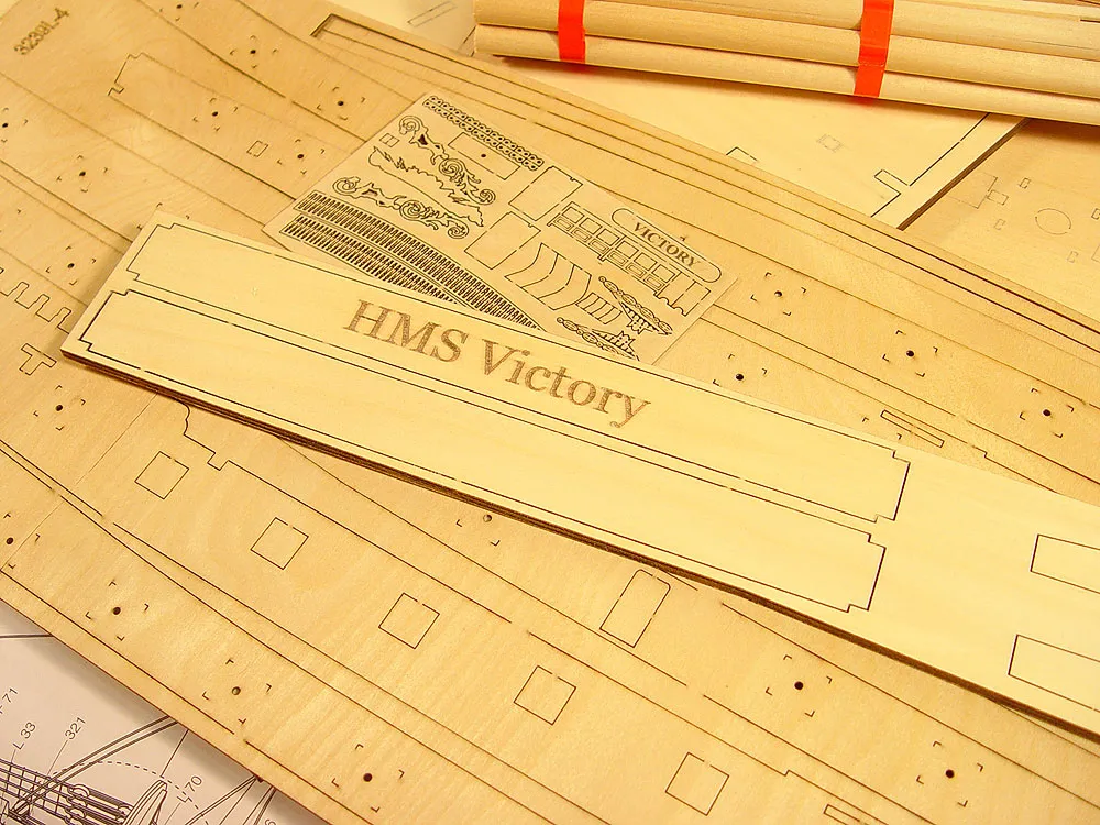 HMS Victory, длина 134 см (НЕКОНДИЦИЯ) HMS Victory, длина 134 см (НЕКОНДИЦИЯ)