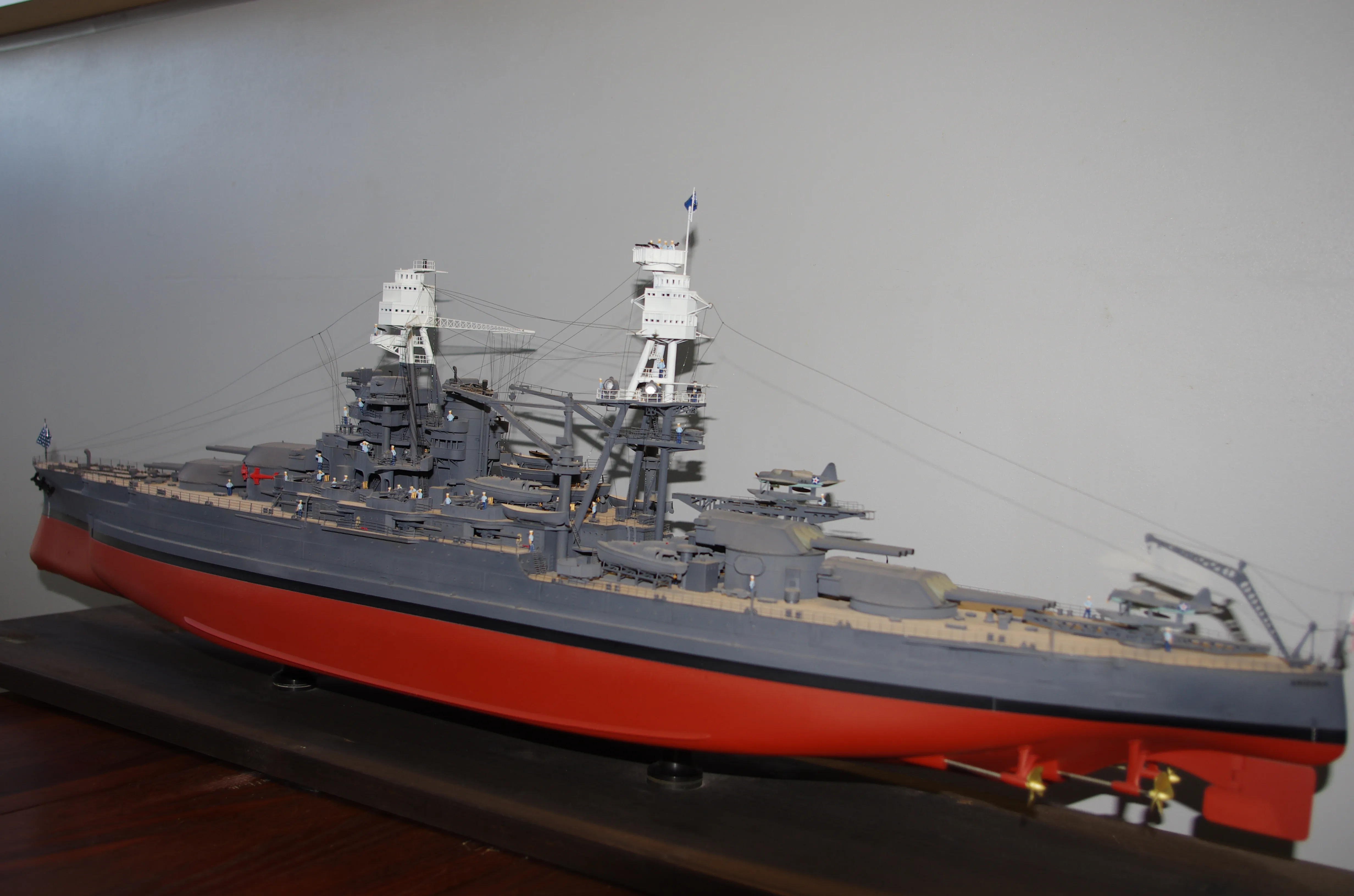 Модель корабля Линкор  ВВ-39  "АРИЗОНА"  декабрь 1941 г. - Верфь на Столе