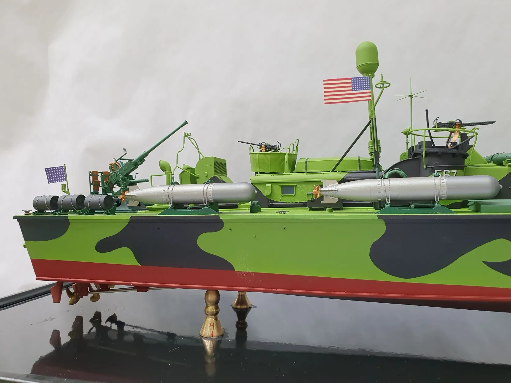 Модель корабля ELCO 80 TORPEDO BOAT PT-567  - Верфь на Столе