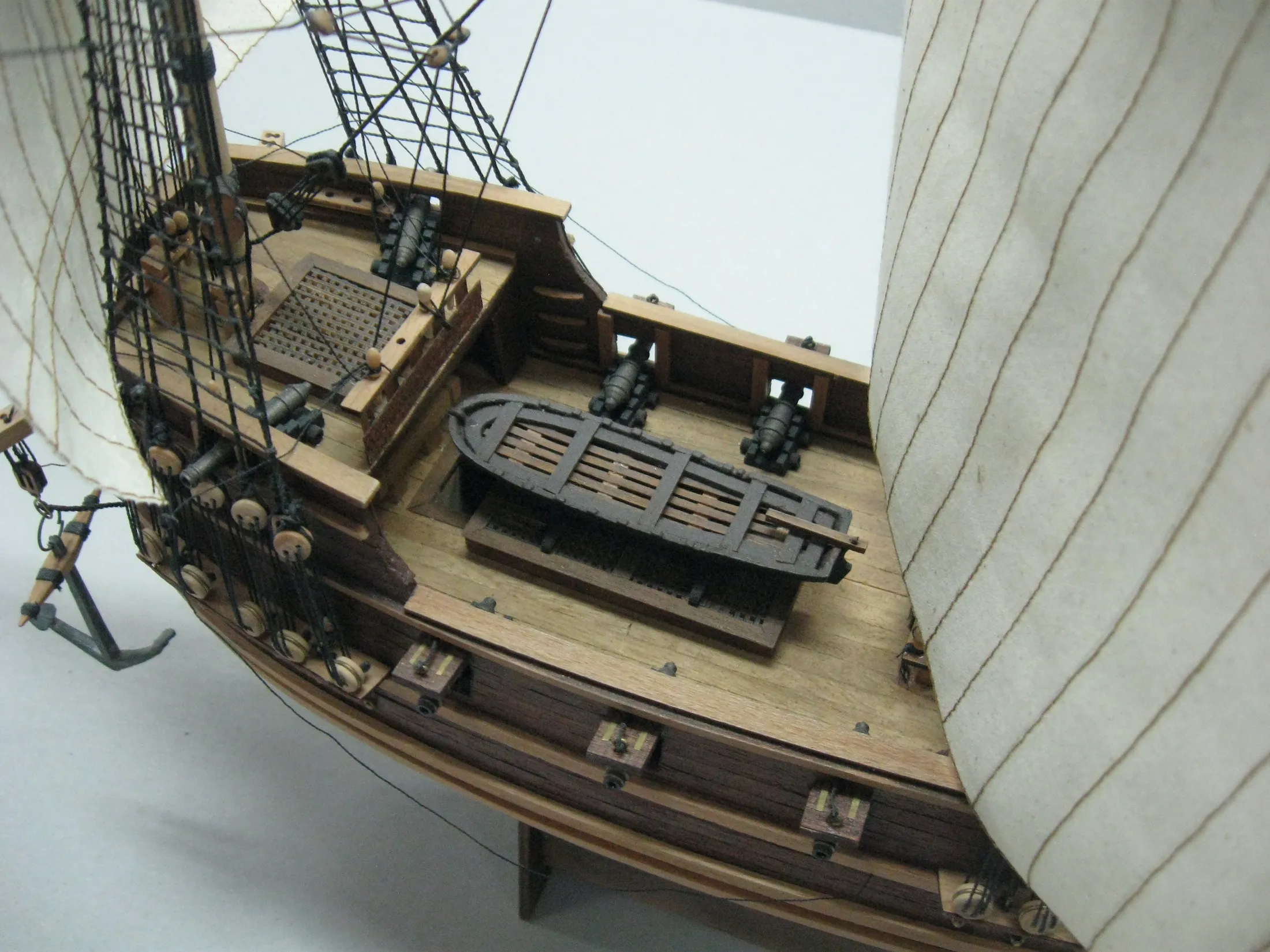 Модель корабля Галеон Золотая Лань - Верфь на Столе