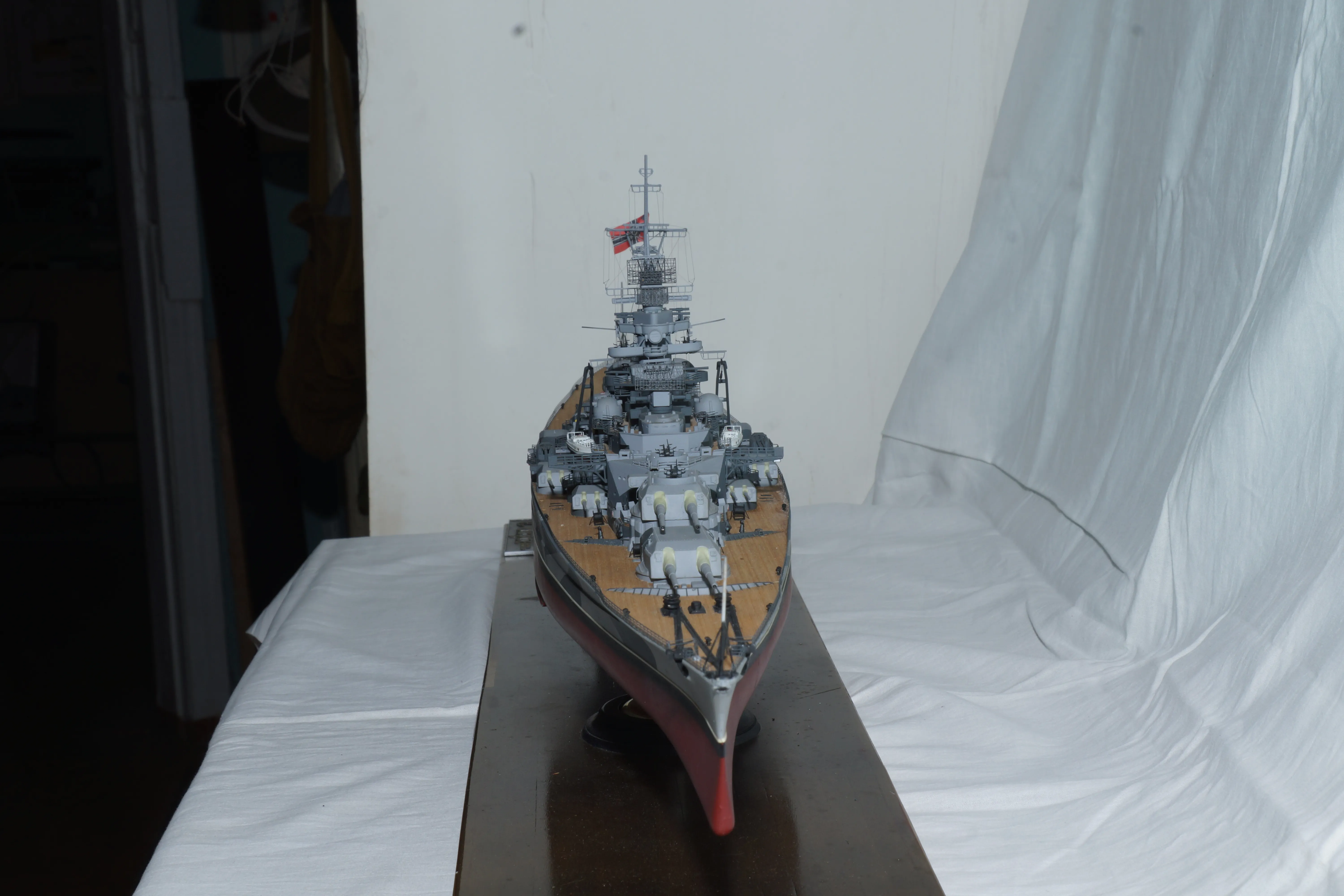 Модель корабля Линкор "Тирпиц" - Верфь на Столе