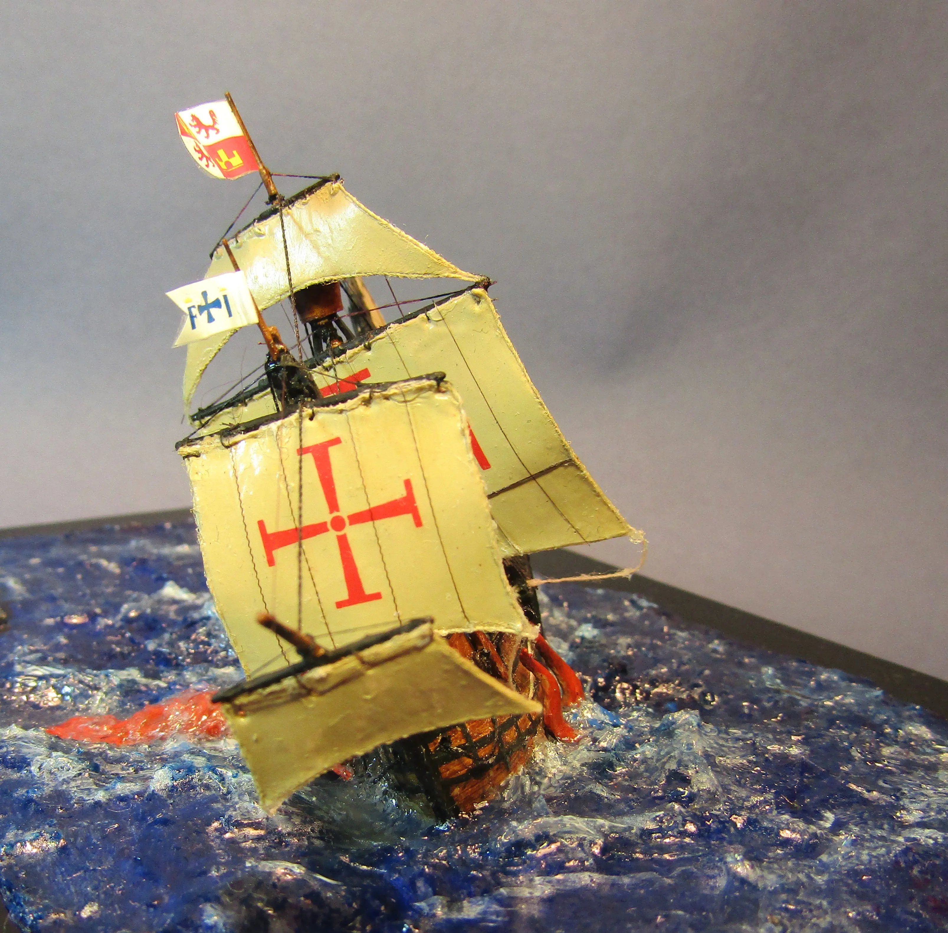 Модель корабля Каракка “Santa Maria” и Кракен - Верфь на Столе