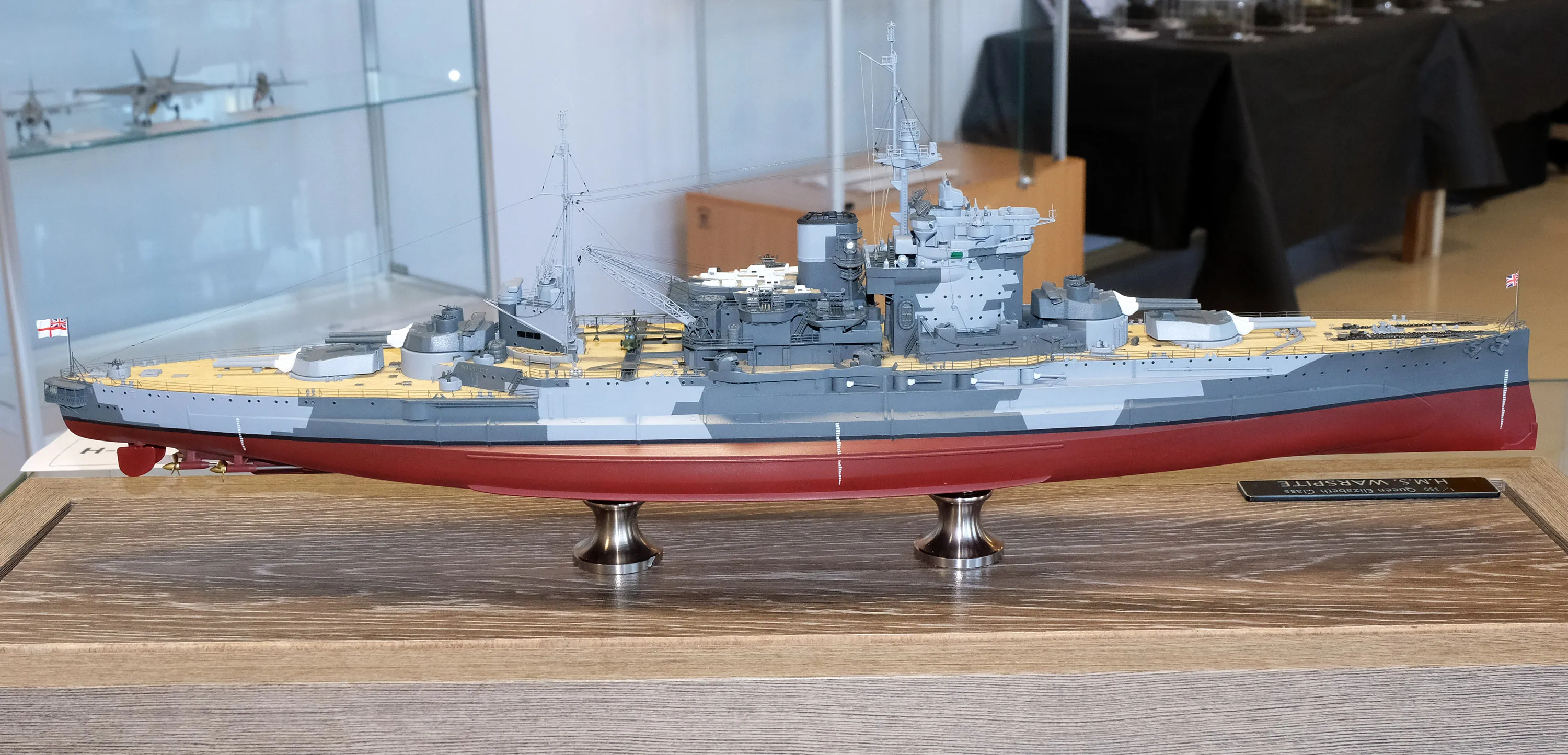 Модель корабля Британский линкор "Warspite" - Верфь на Столе