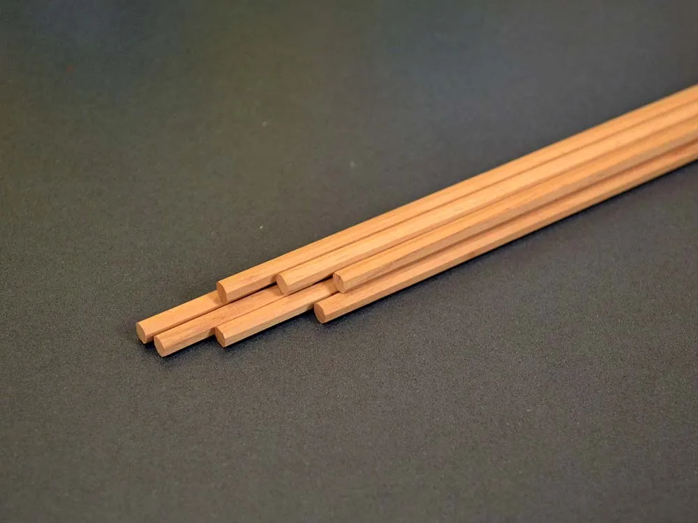 Рейка восьмигранная 4х4 мм, груша, 2 шт