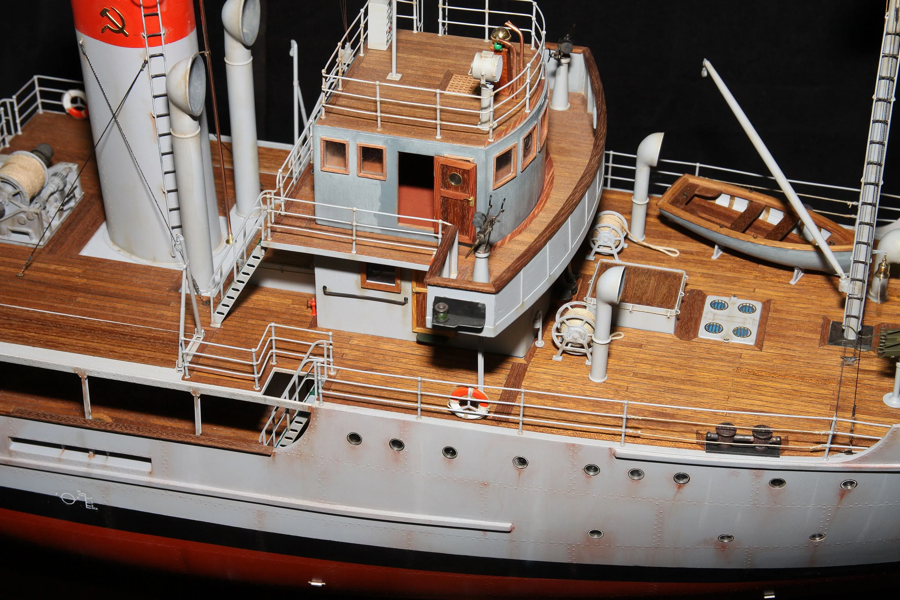 Модель корабля Буксир-спасатель "Шквал" 1943г. - Верфь на Столе