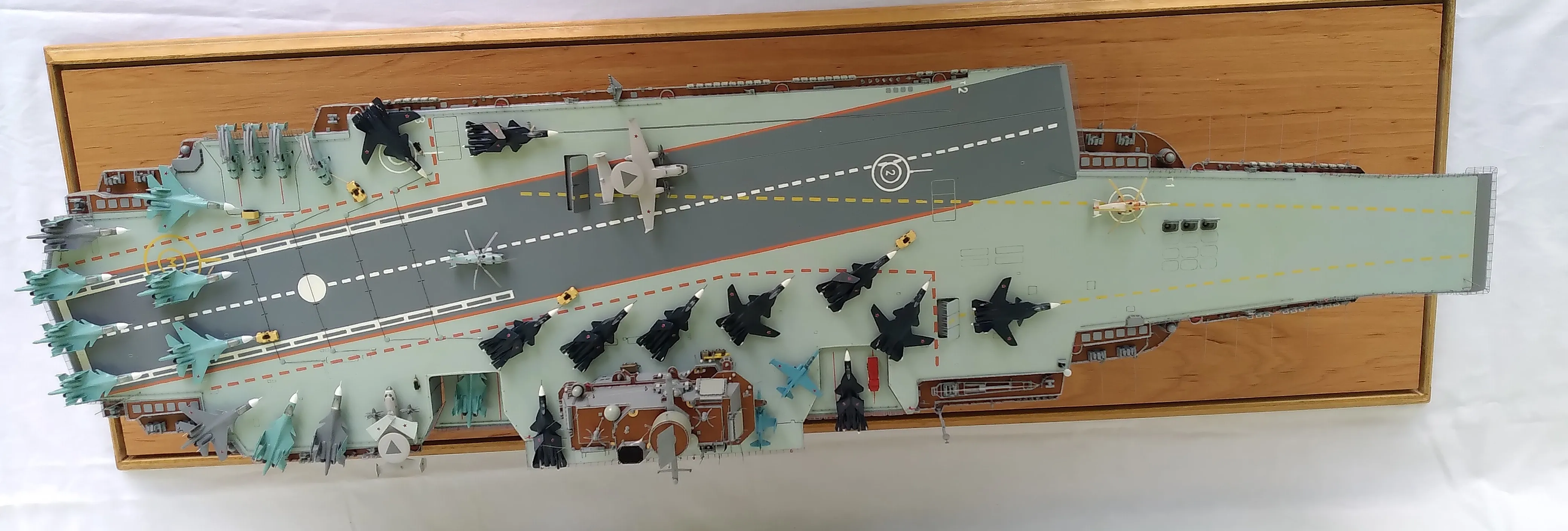 Модель корабля Авианесущий крейсер "Ульяновск" - Верфь на Столе