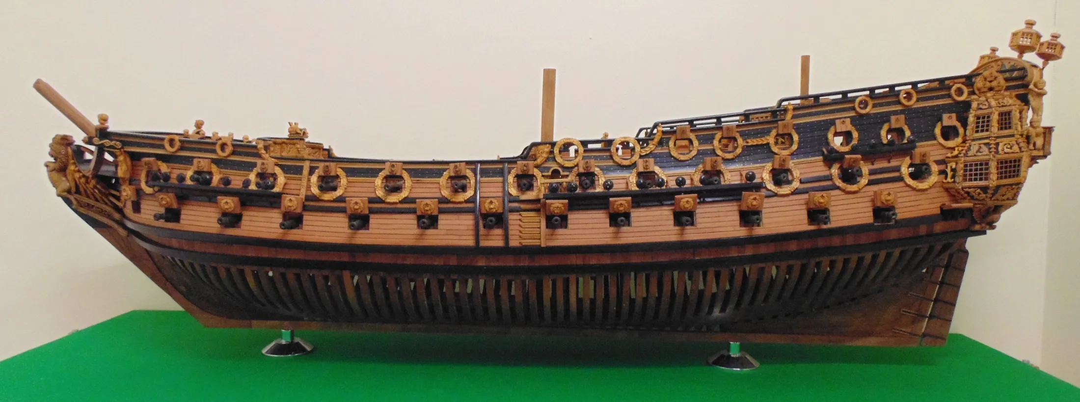 Модель корабля HMS "Sussex" - Верфь на Столе