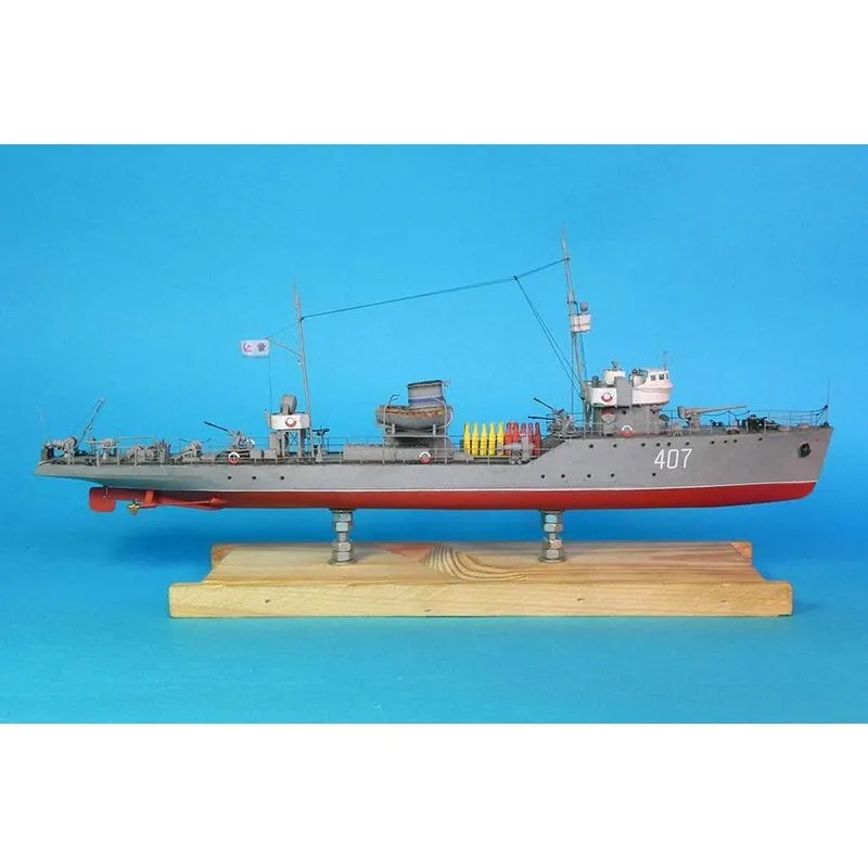 Модели из картона тральщик "Мина"+ морской охотник "МО-4", СССР 1940 г