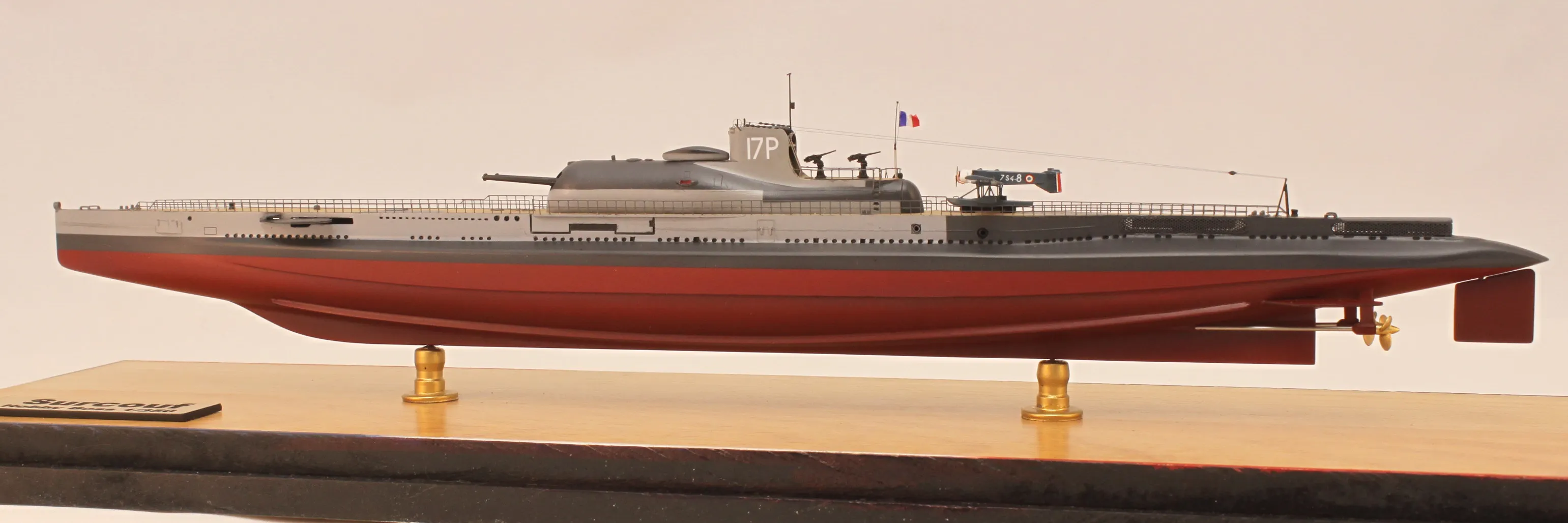 Модель корабля Подводная лодка "Сюркуф" - Верфь на Столе