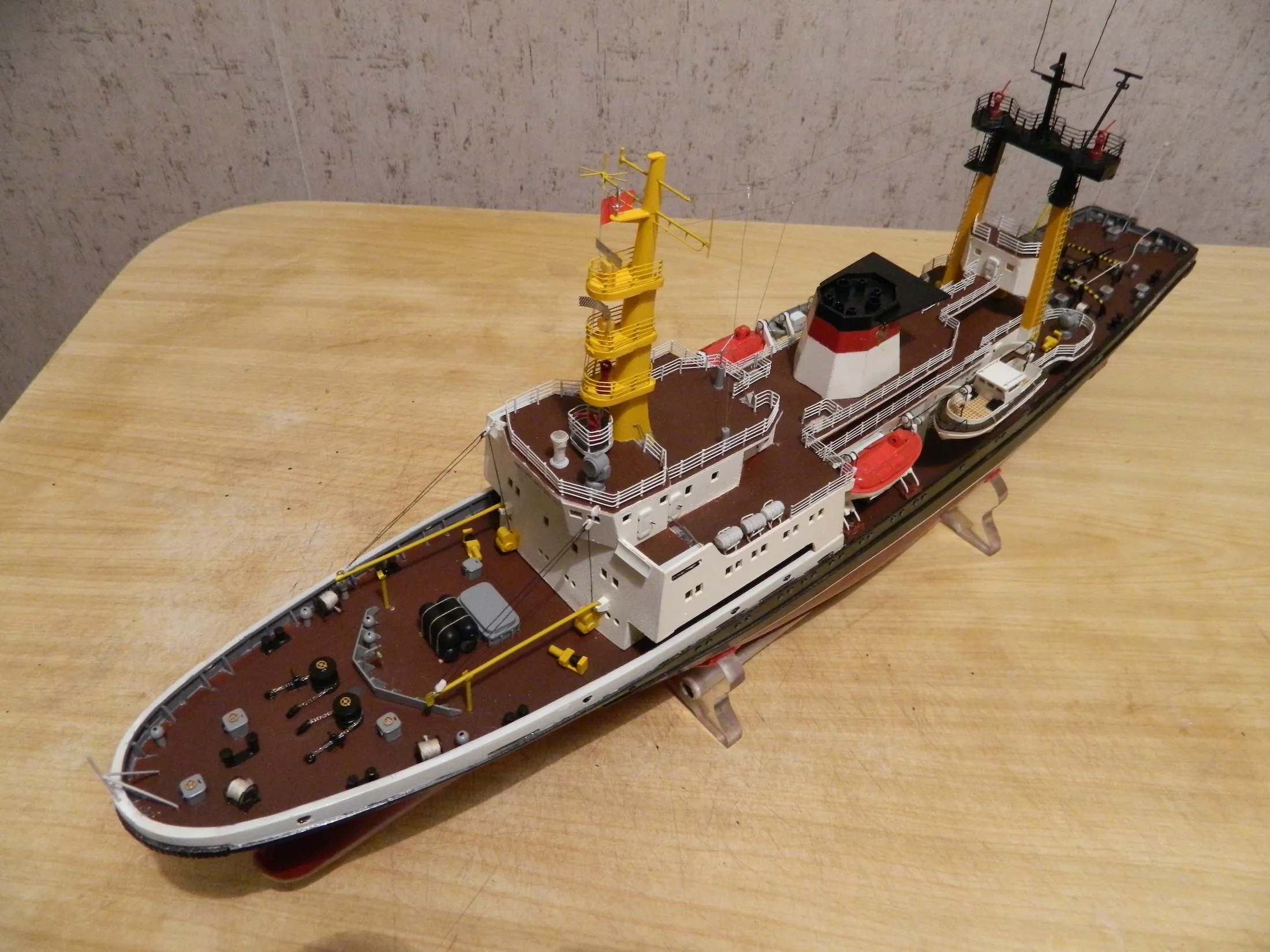 Модель корабля Буксир спасатель «Ягуар» - Верфь на Столе