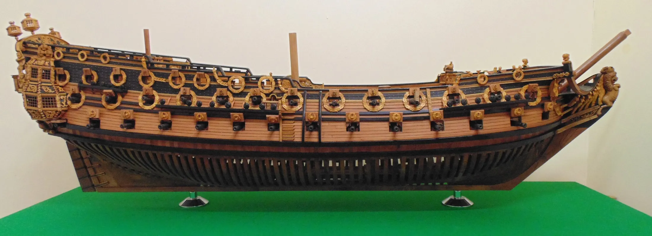 Модель корабля HMS "Sussex" - Верфь на Столе