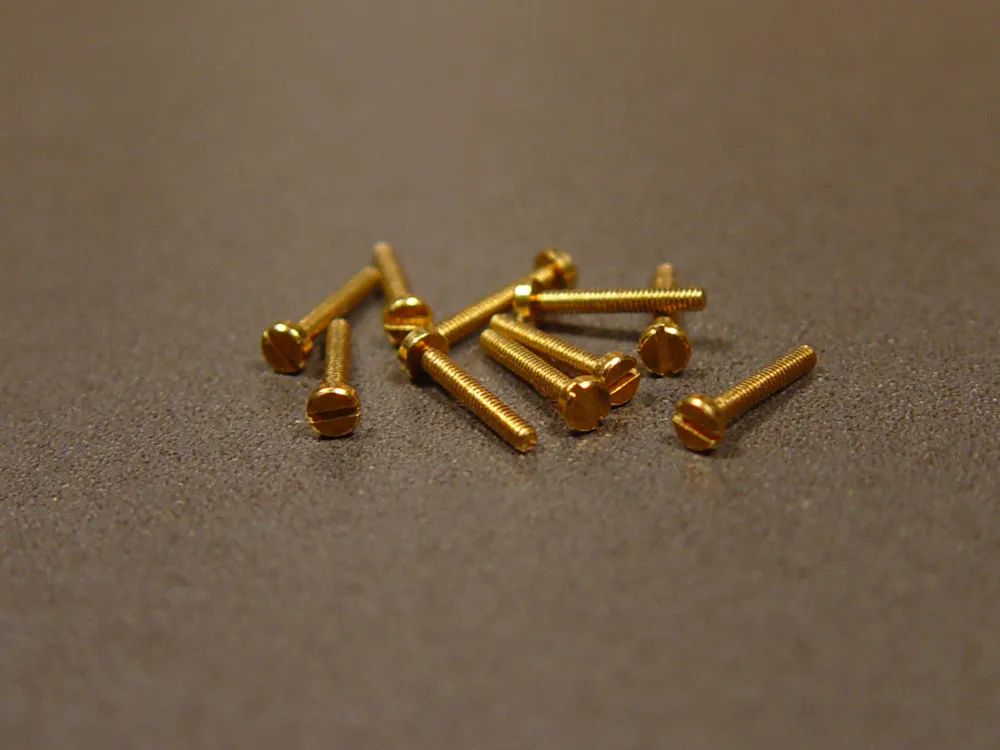 Винт с плоской шляпкой, латунь, М1х3, 10 шт