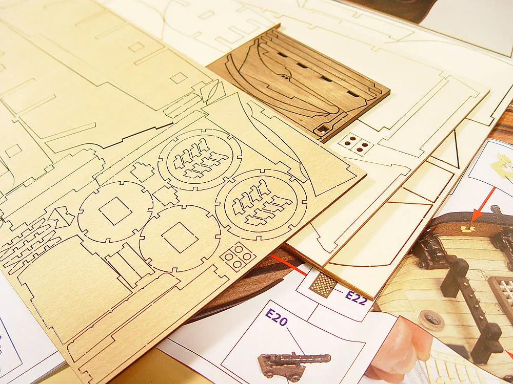 Галеон Buccaneer + (Полный набор инструментов, клея и краски) Галеон Buccaneer + (Полный набор инструментов, клея и краски)