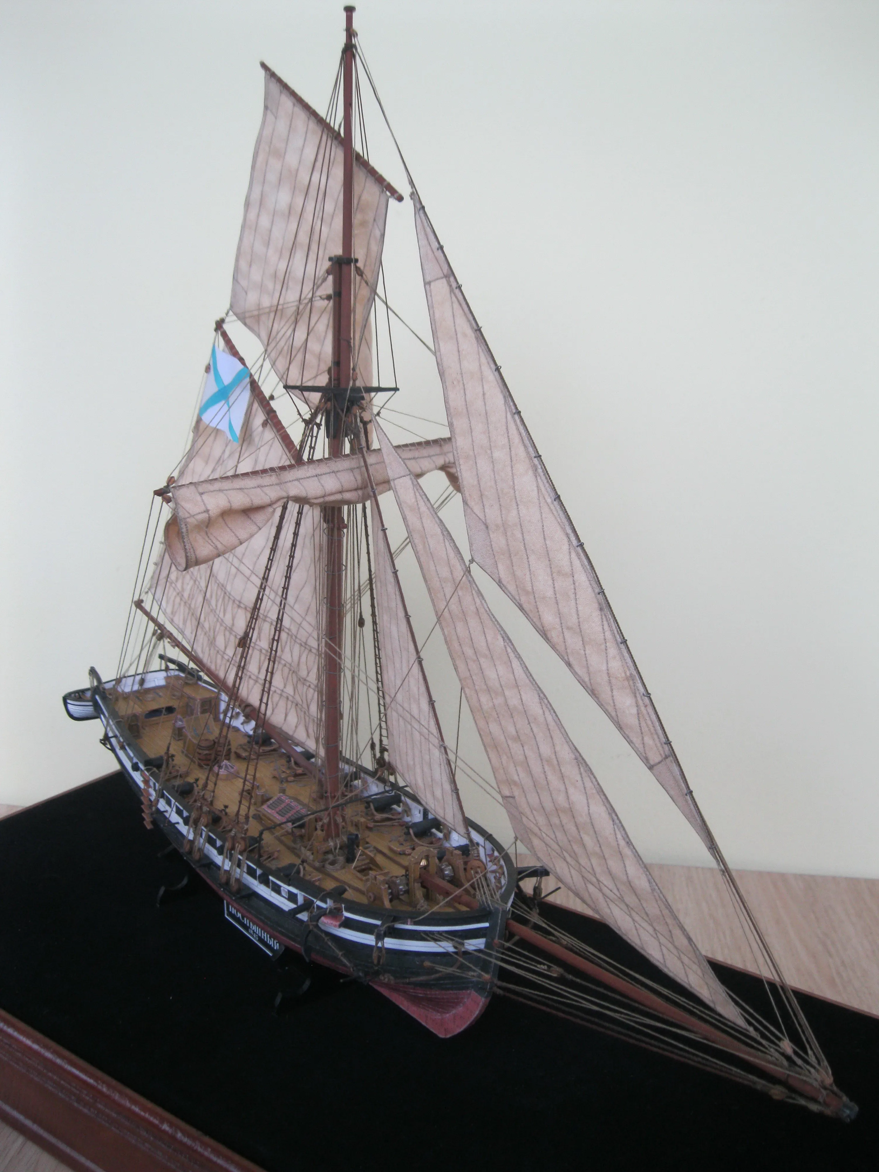 Модель корабля Тендер „Поспешный” - Верфь на Столе