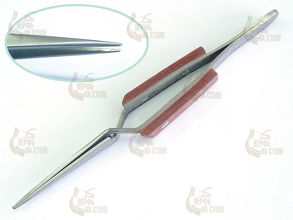 Самозажимной прямой пинцет с деревянными накладками, 11 см