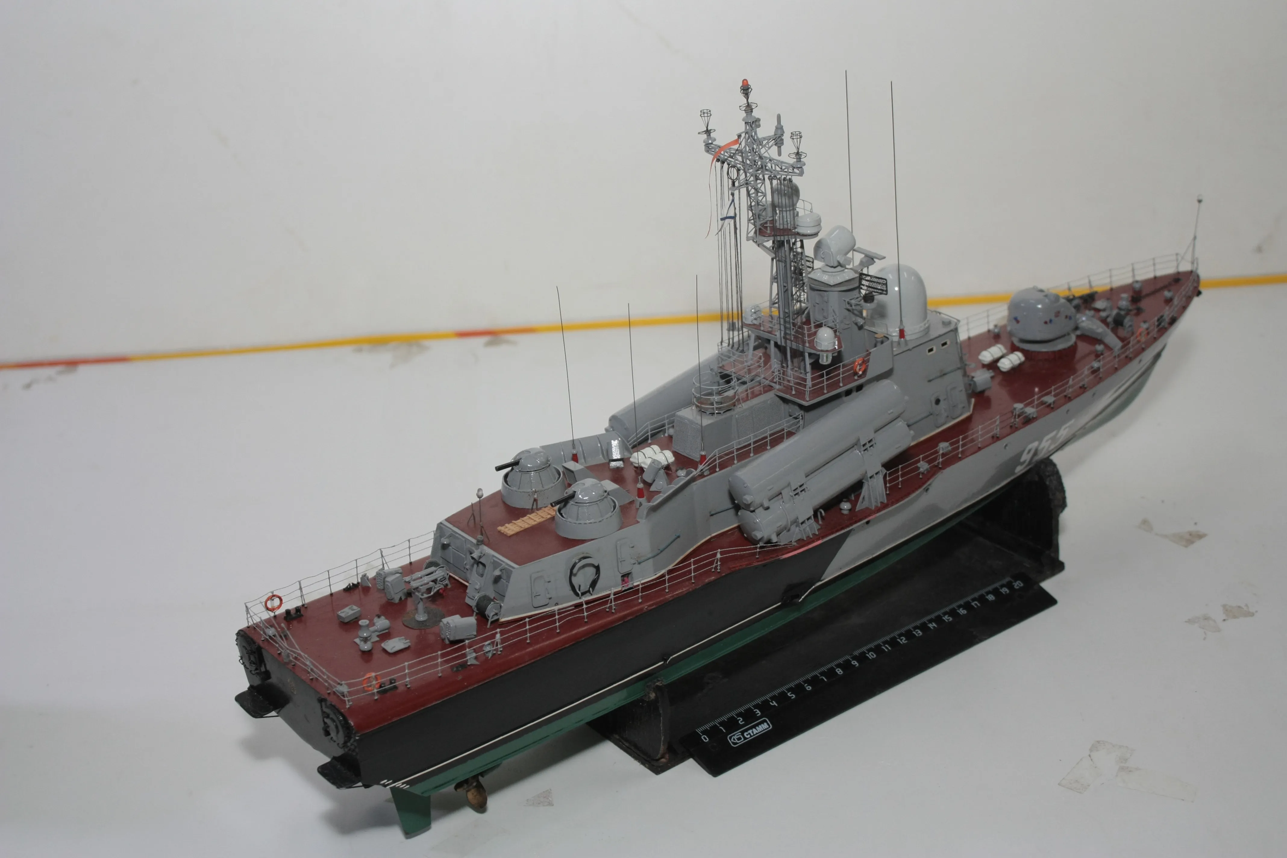Модель корабля Большой ракетный катер "МОЛНИЯ" пр.1241.1 - Верфь на Столе