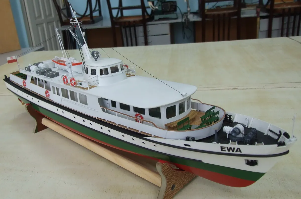 Модель корабля Морской пассажирский катер “EWA - Верфь на Столе